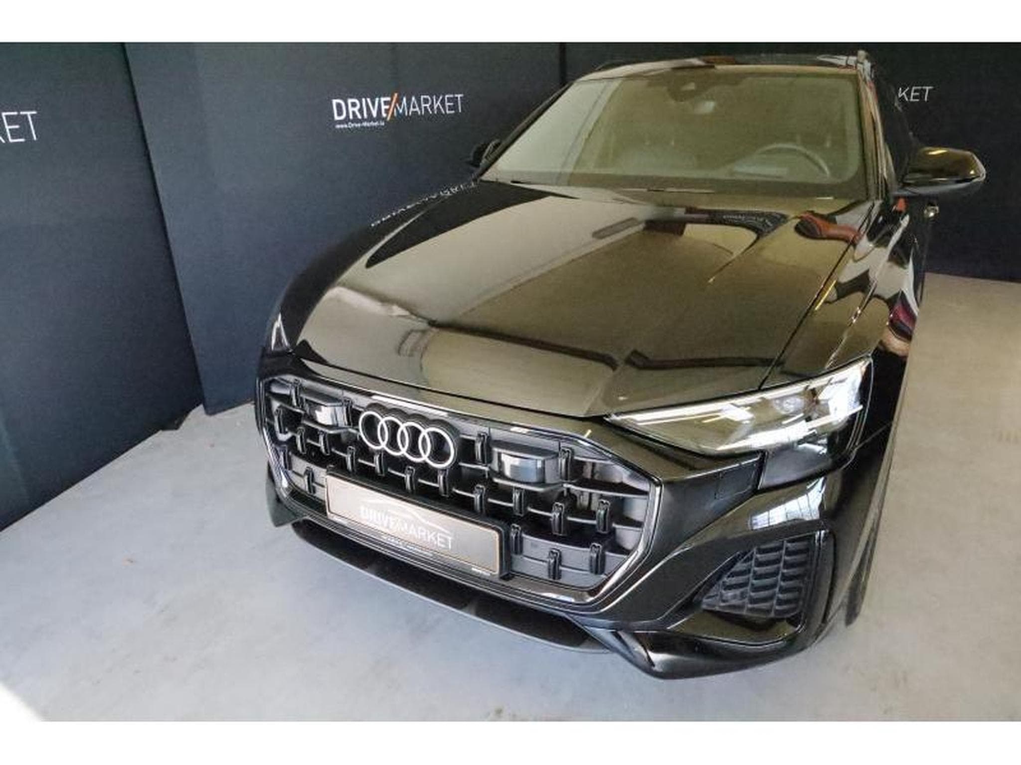 Audi Q8 50 TDI (2024) - Photo 18