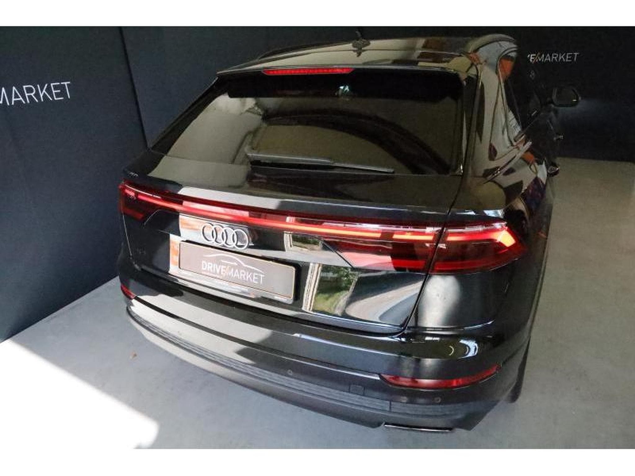 Audi Q8 50 TDI (2024) - Photo 21