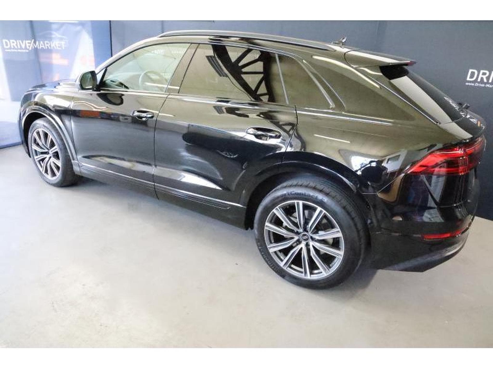Audi Q8 50 TDI (2024) - Photo 23