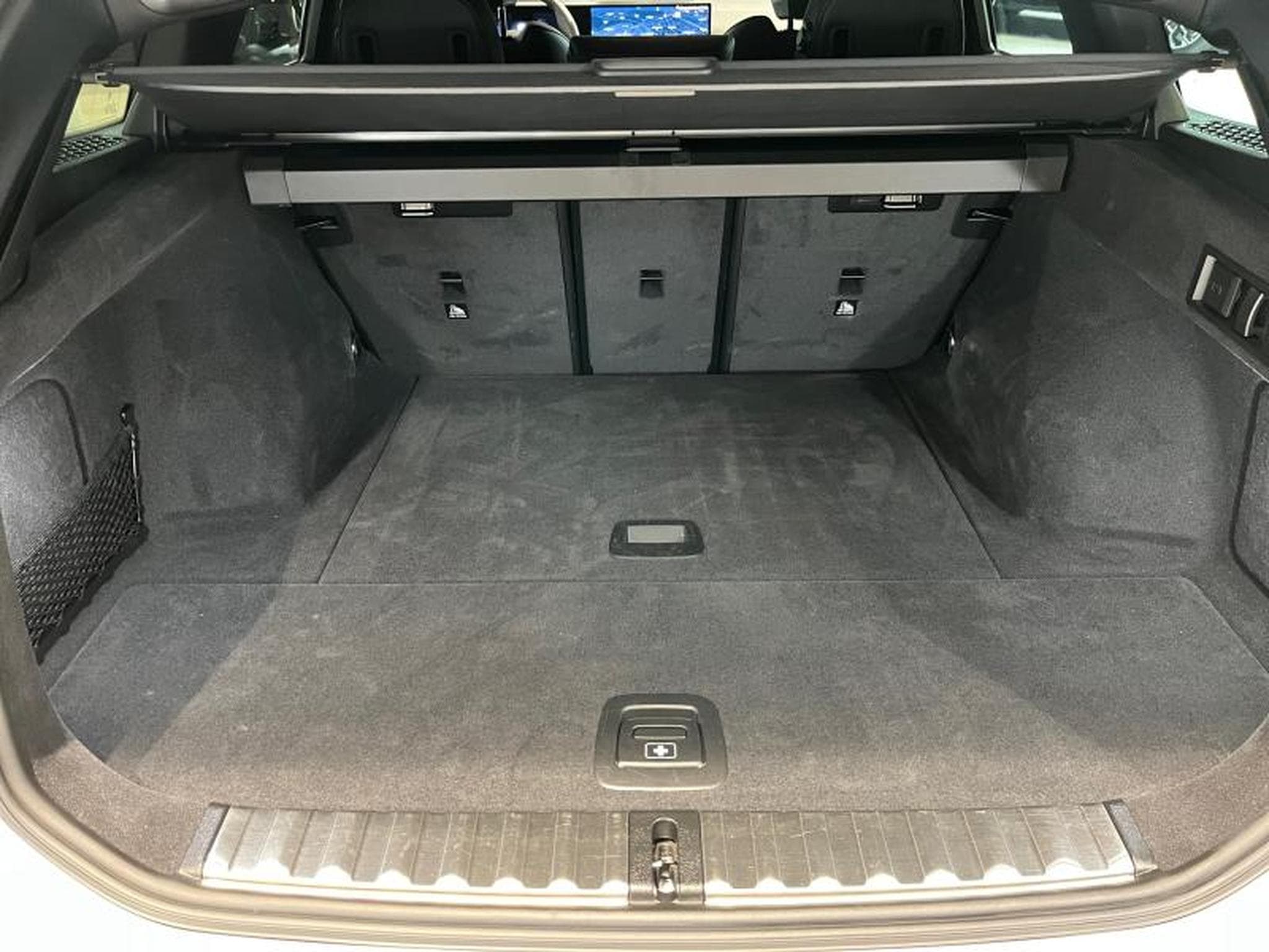 BMW 320 320d xDrive Touring M Sport (2025) - Photo 12