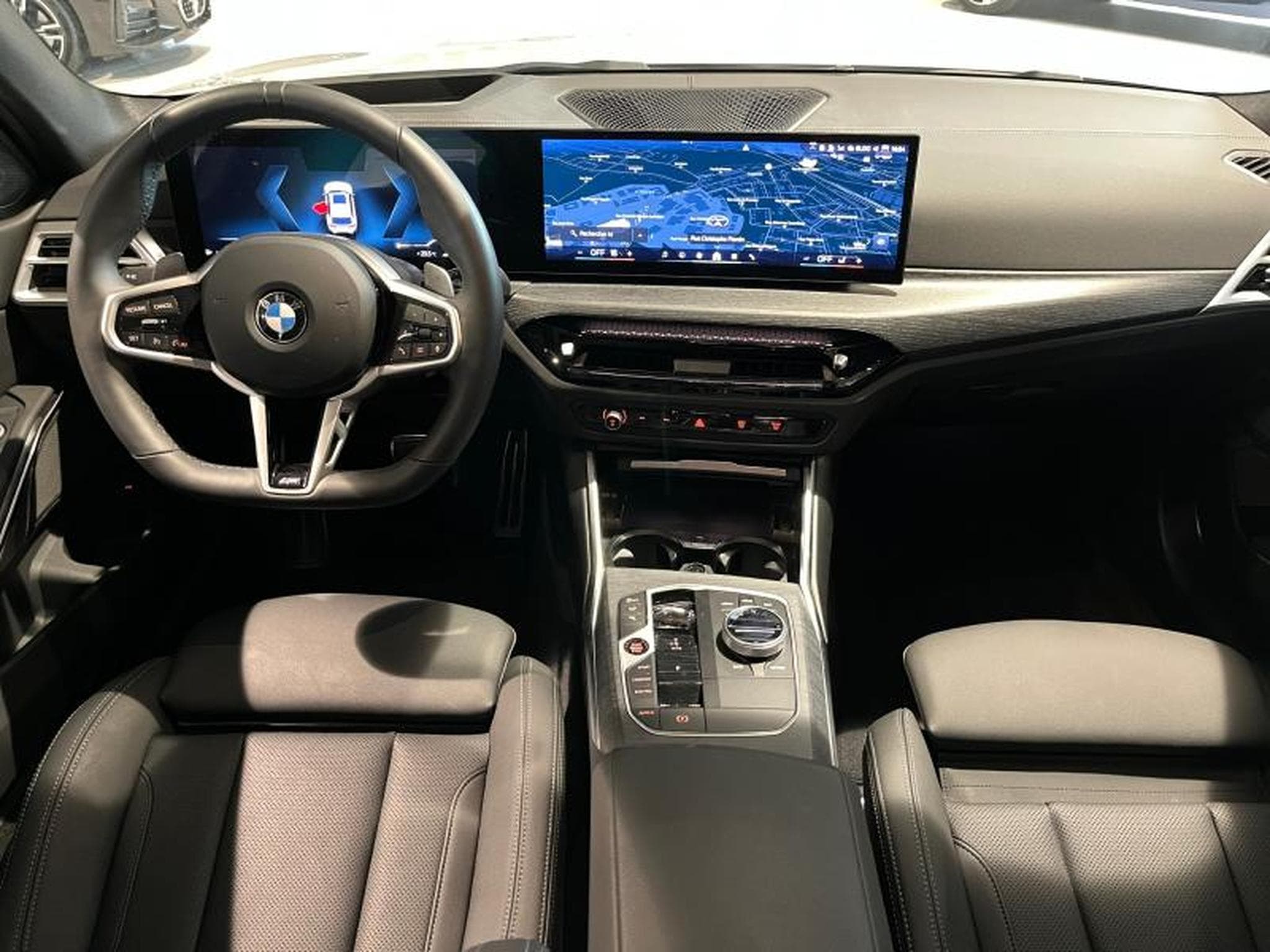 BMW 320 320d xDrive Touring M Sport (2025) - Photo 14