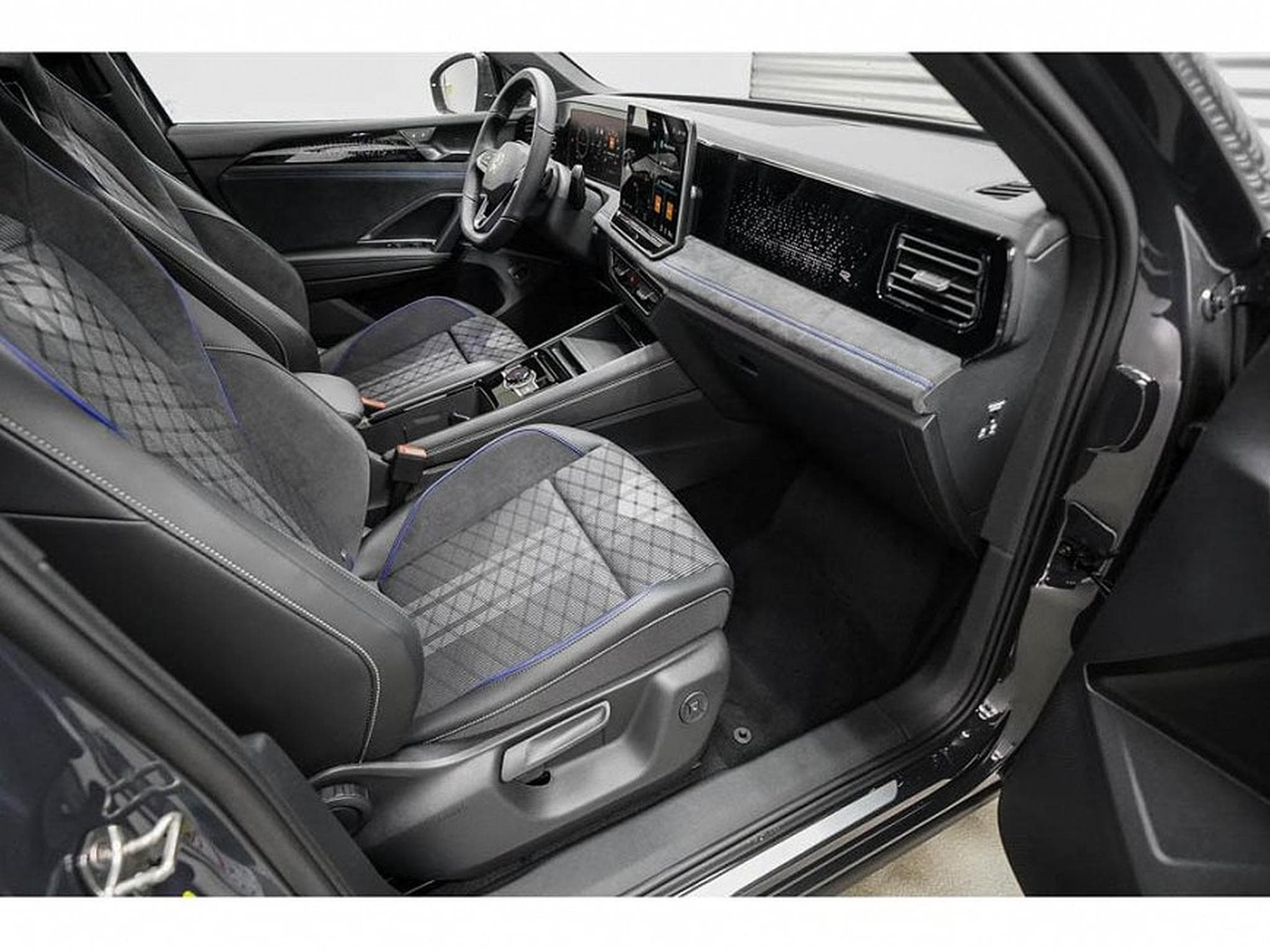 VW Tiguan (2026) - Photo 22