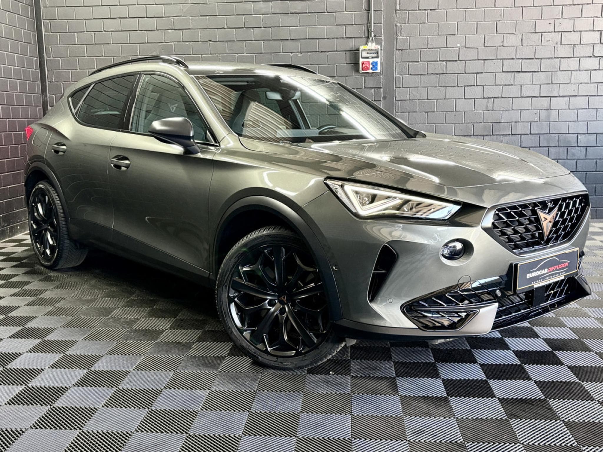 Cupra Formentor VZ Tribe Edition 245CV eHybrid PHEV DSG6 ** CAM** HAYON** (2024) - Photo 3