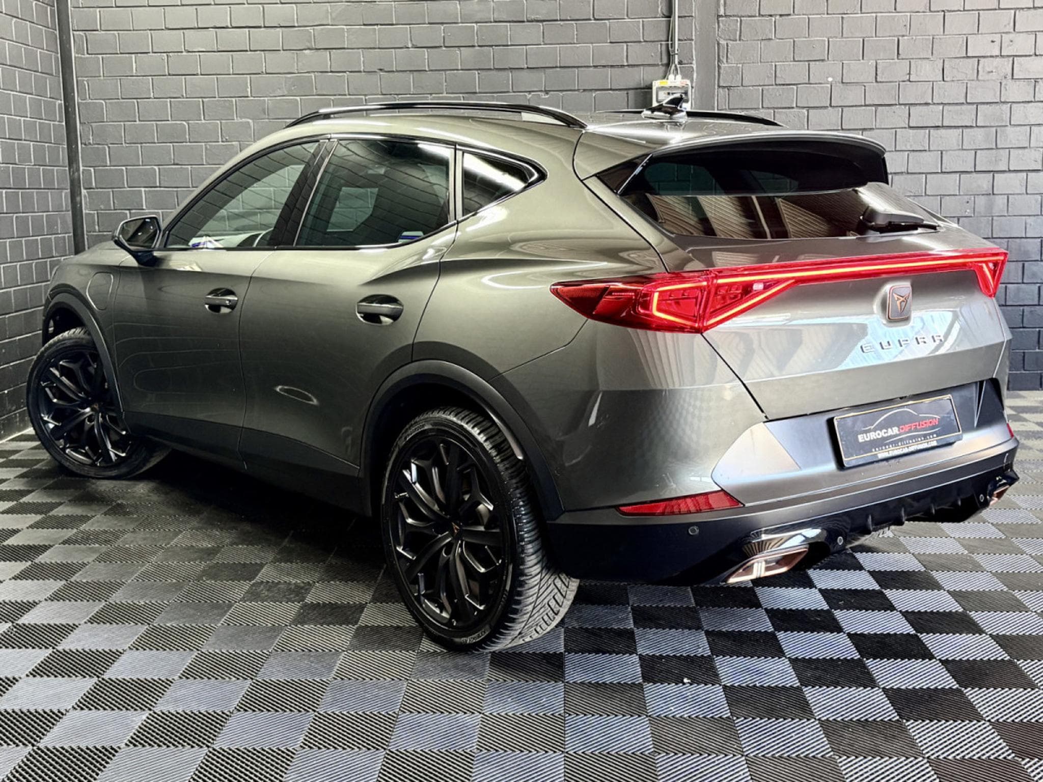 Cupra Formentor VZ Tribe Edition 245CV eHybrid PHEV DSG6 ** CAM** HAYON** (2024) - Photo 4