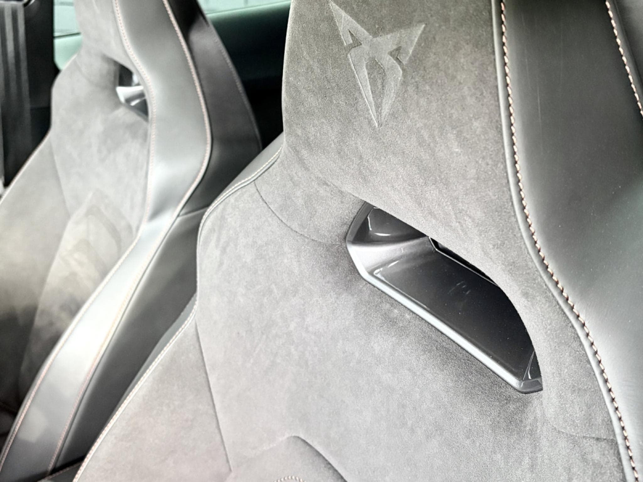Cupra Formentor VZ Tribe Edition 245CV eHybrid PHEV DSG6 ** VSS** BEATS** CA (2024) - Photo 8
