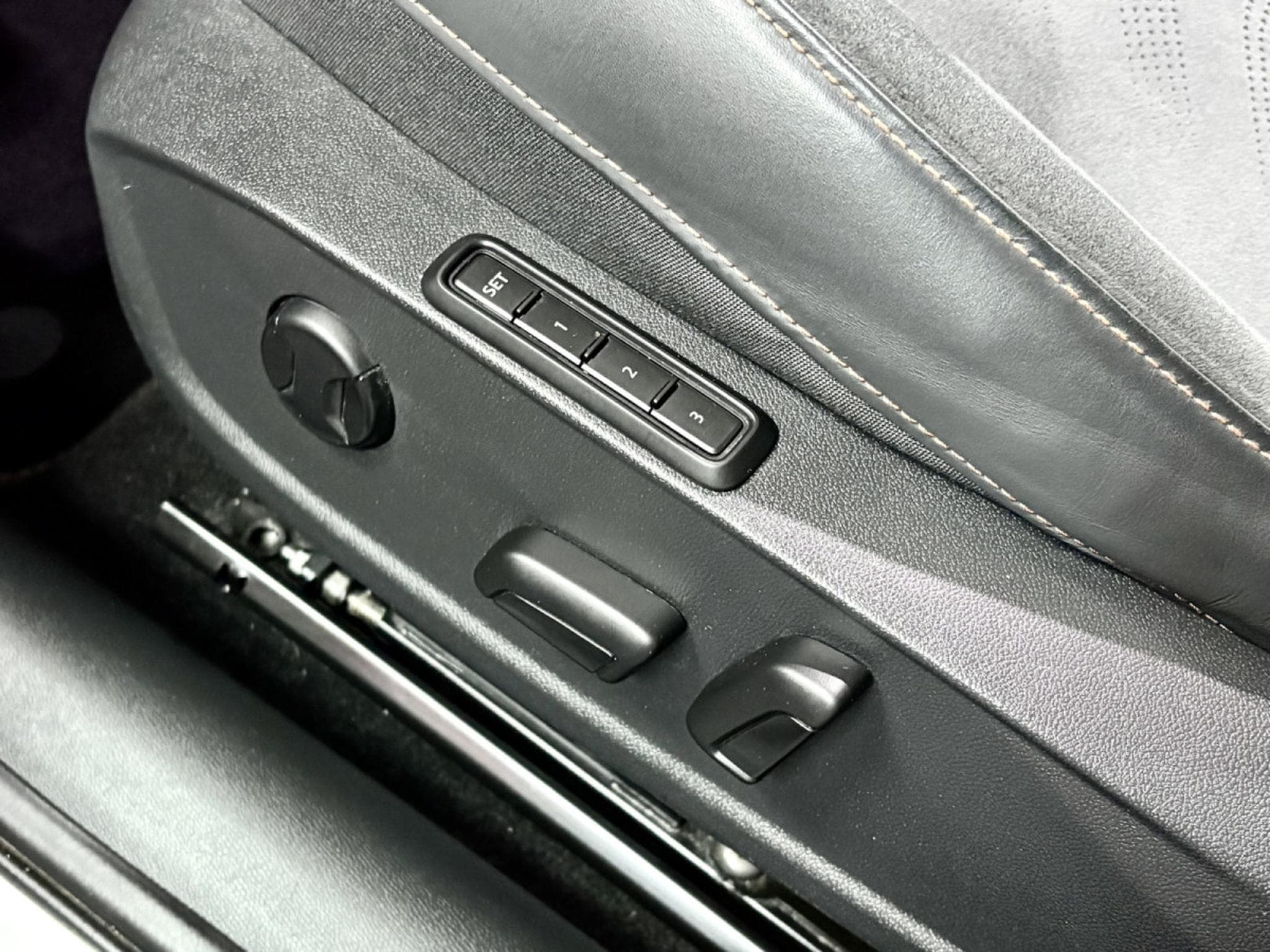 Cupra Formentor VZ Tribe Edition 245CV eHybrid PHEV DSG6 ** VSS** BEATS** CA (2024) - Photo 9