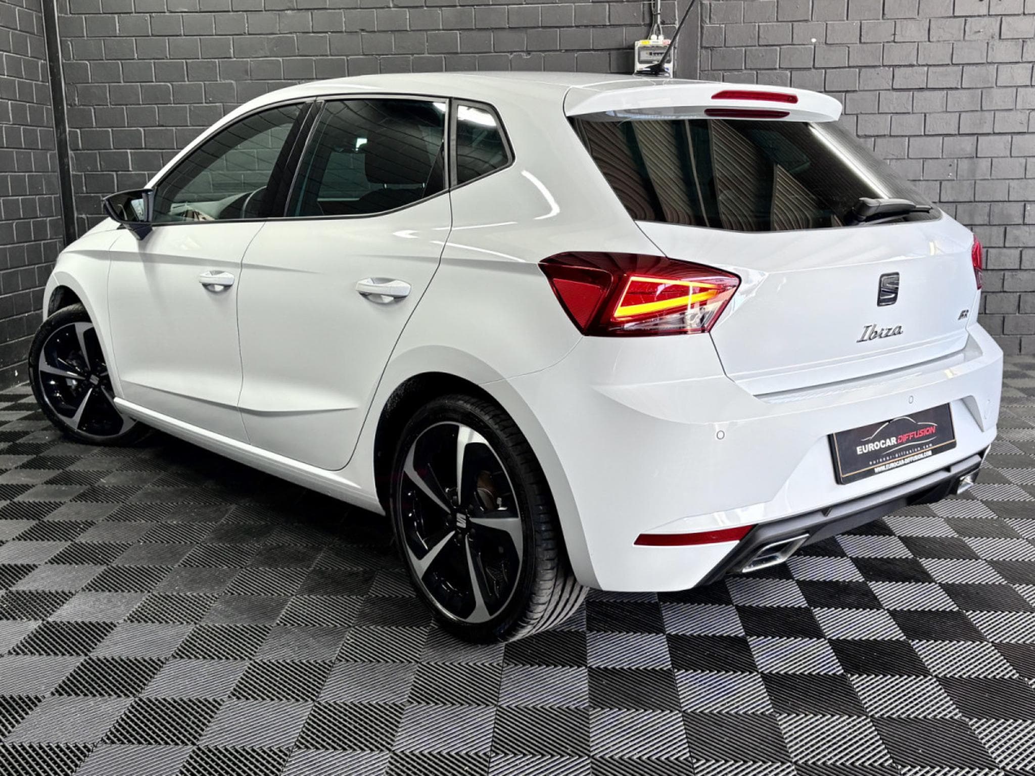 Seat Ibiza FR 115 CV  * Caméra * *Sièges Chauffants * (2025) - Photo 4
