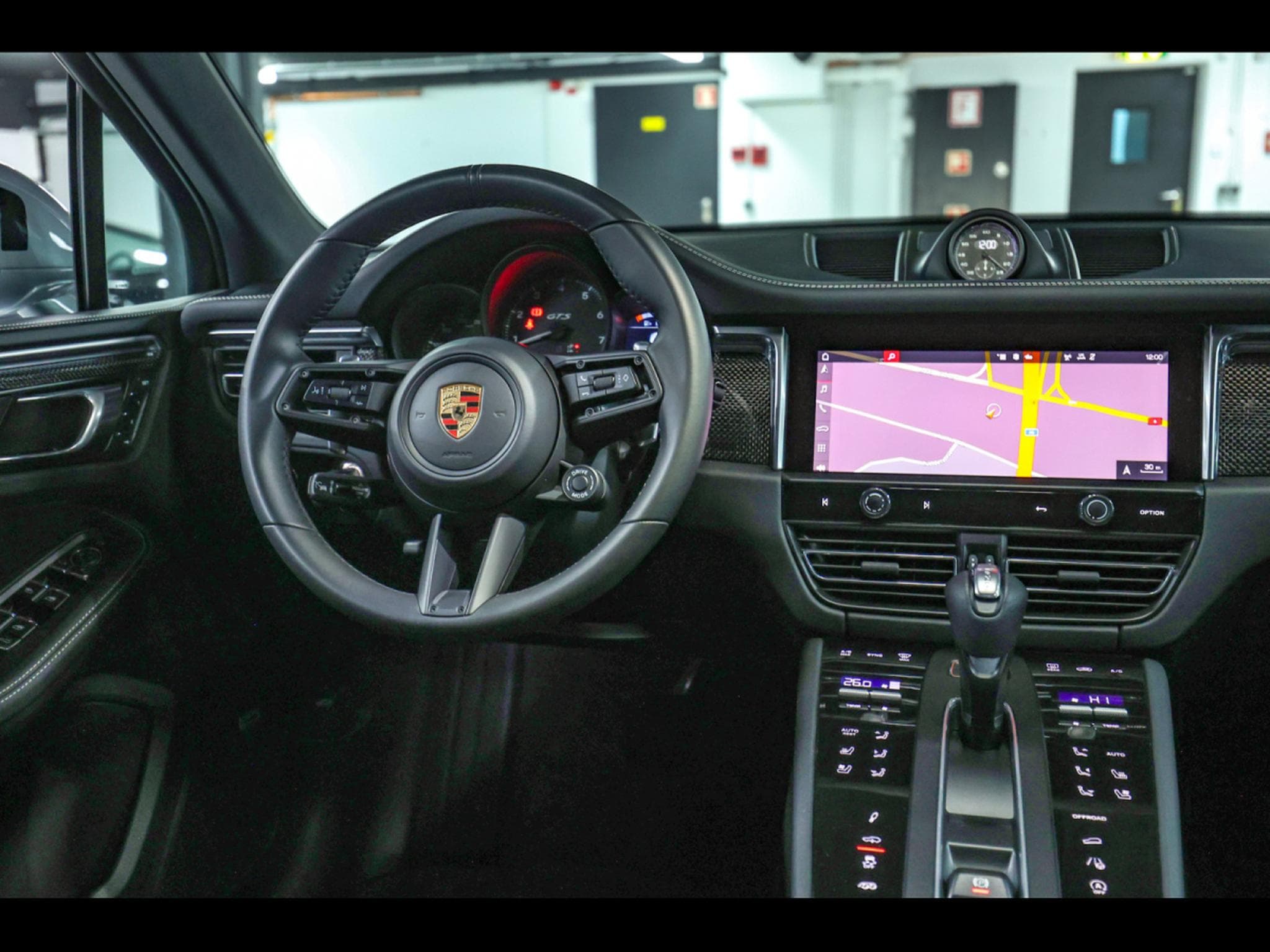Porsche Macan III GTS PDK – DOLOMITSILVER METALLIC (2023) - Photo 11