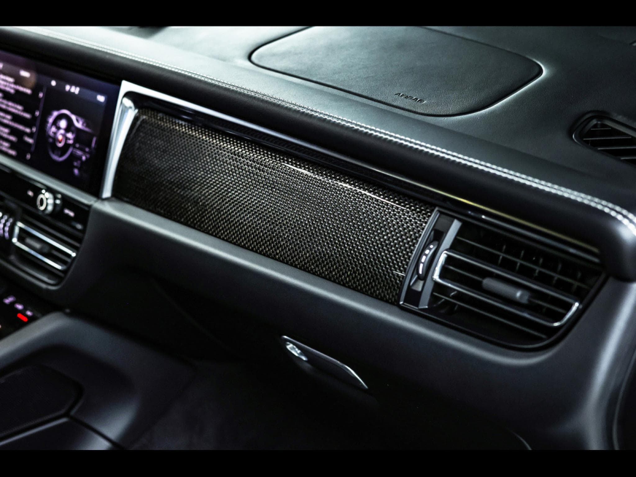 Porsche Macan III GTS PDK – DOLOMITSILVER METALLIC (2023) - Photo 15