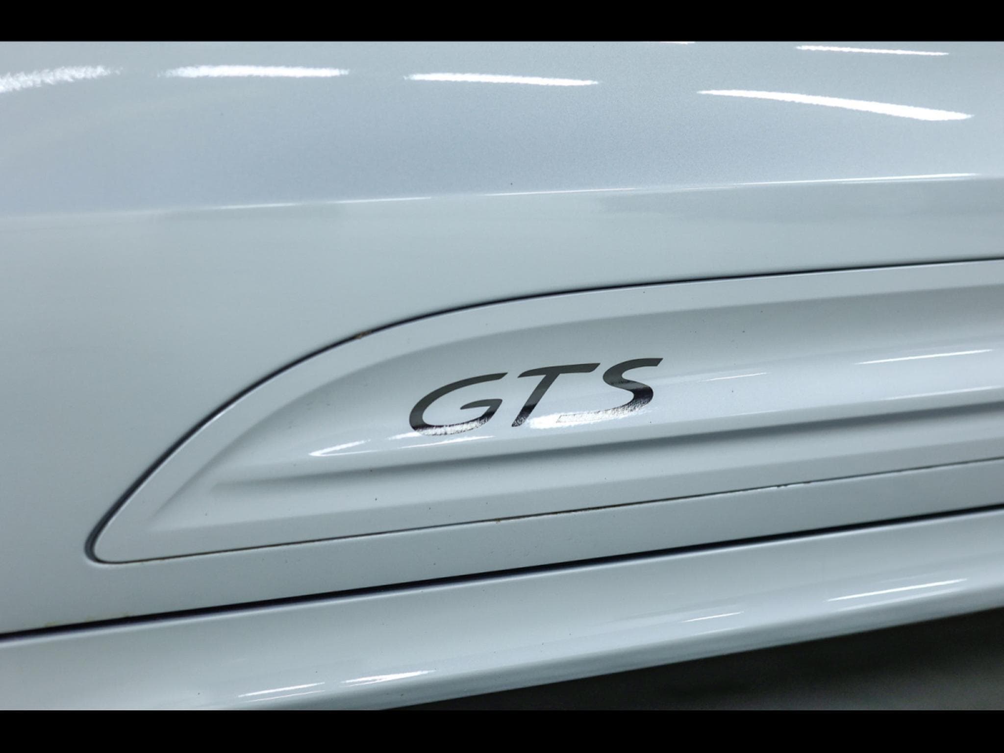 Porsche Macan III GTS PDK – DOLOMITSILVER METALLIC (2023) - Photo 22
