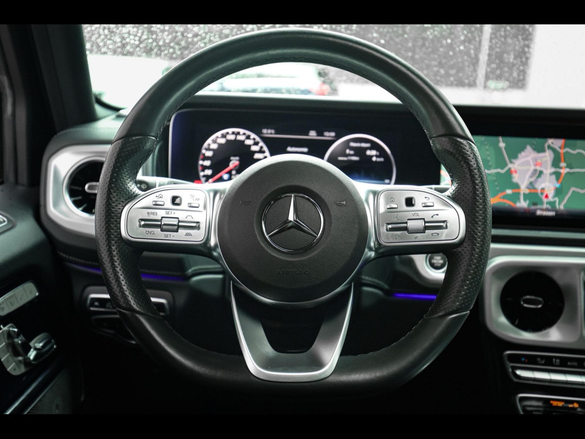 Mercedes G 500 AMG-LINE – PACK NIGHT (2020) - Photo 11