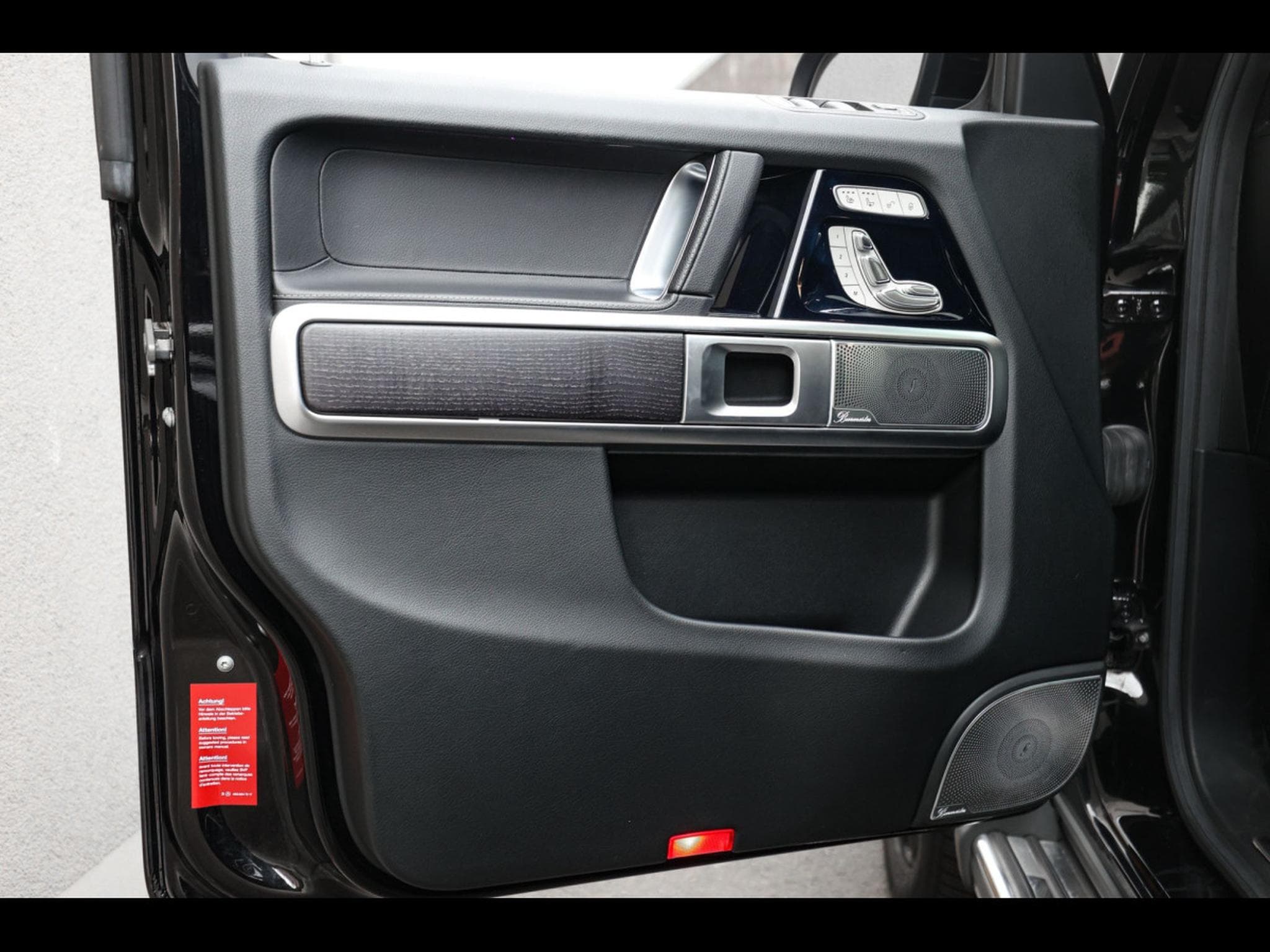 Mercedes G 500 AMG-LINE – PACK NIGHT (2020) - Photo 8