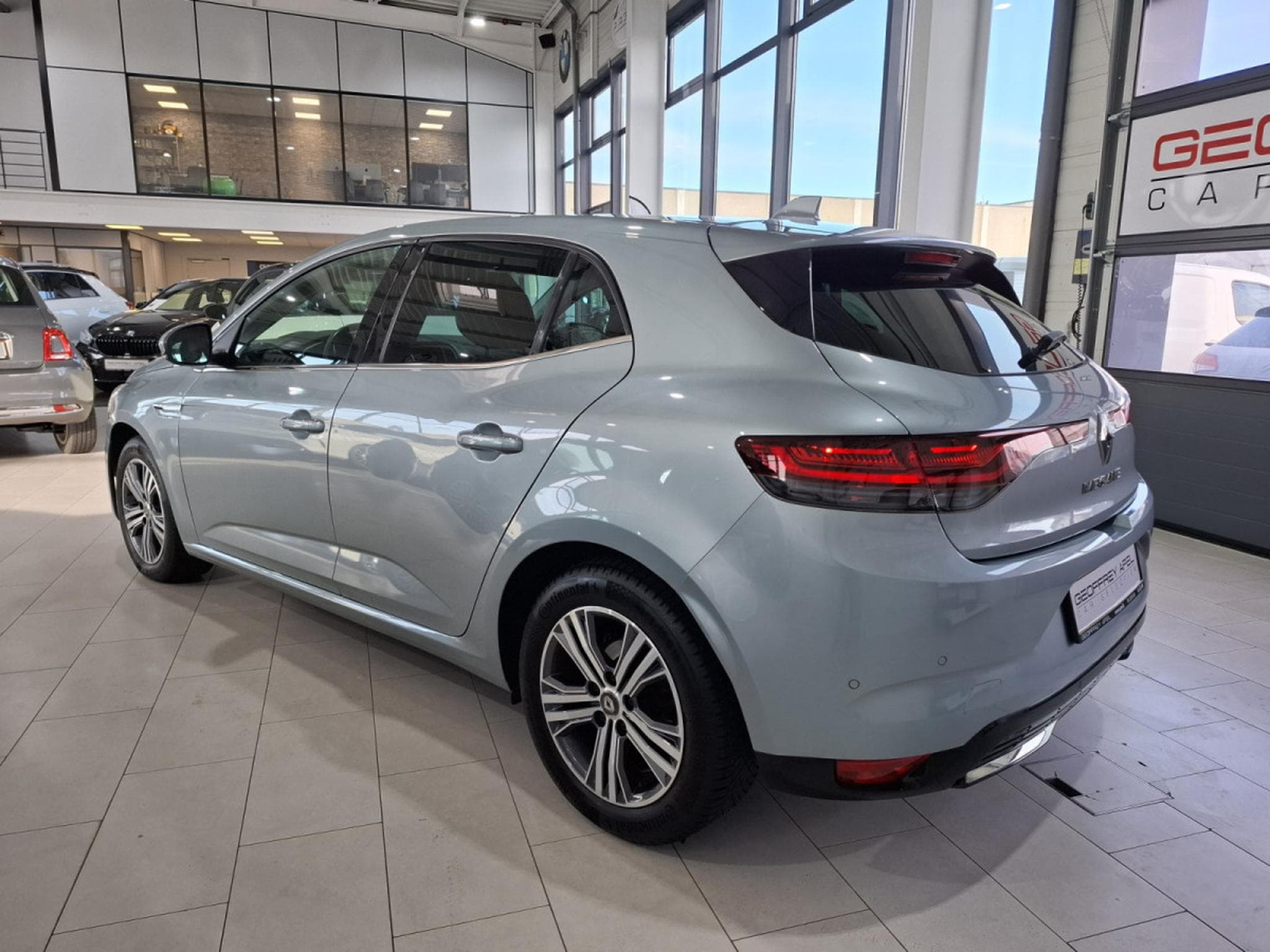 Renault Megane Intens dCi 115, CUIR, NAVI, CAMERA, LED, COCKPIT, HEAD-UP-DI (2021) - Photo 3