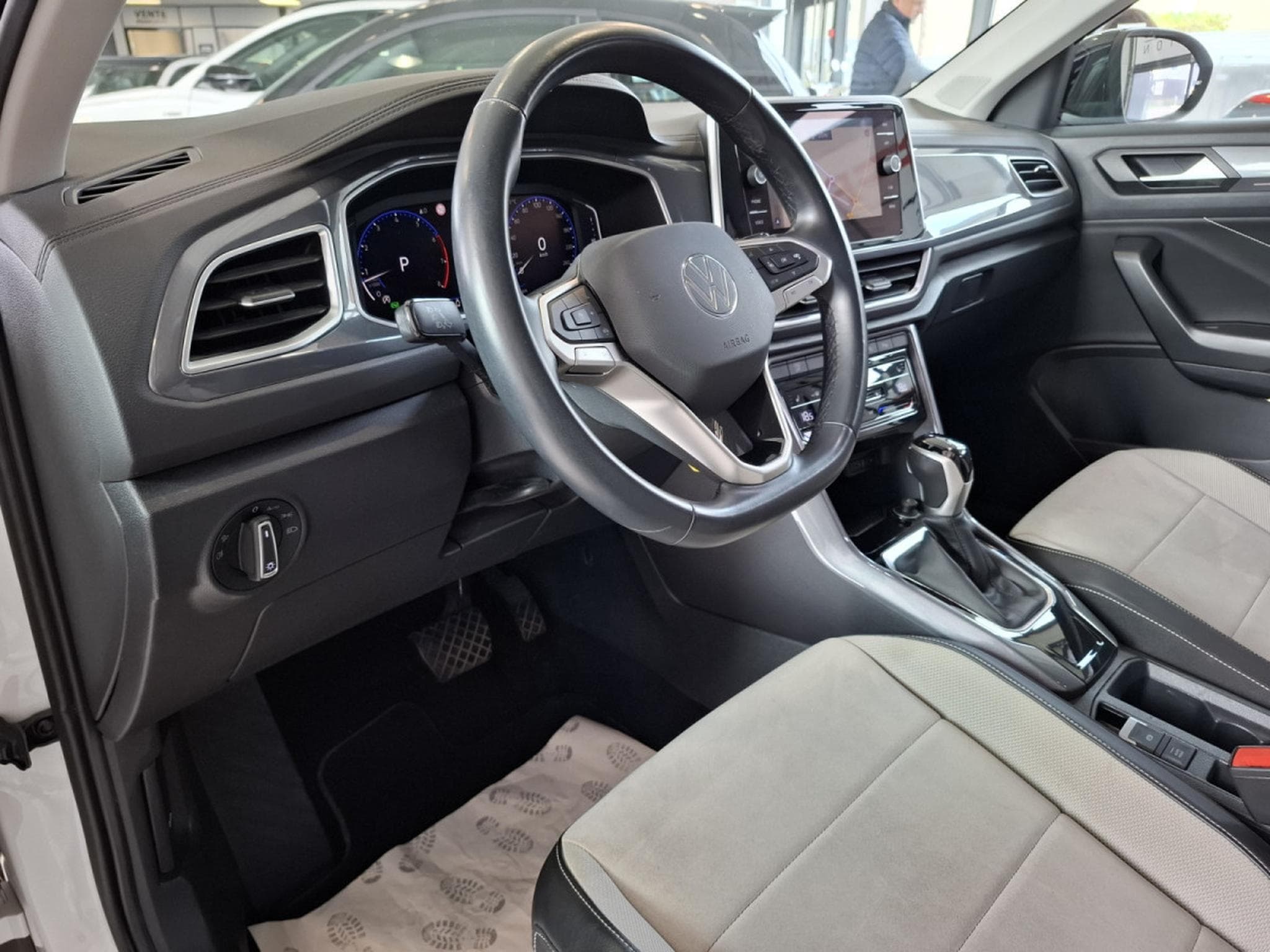VW T-Roc 1.5 TSI 150 DSG STYLE,1 HAND,VIRTUAL,KAMERA,NAVI,CARPLAY,LED (2022) - Foto 12
