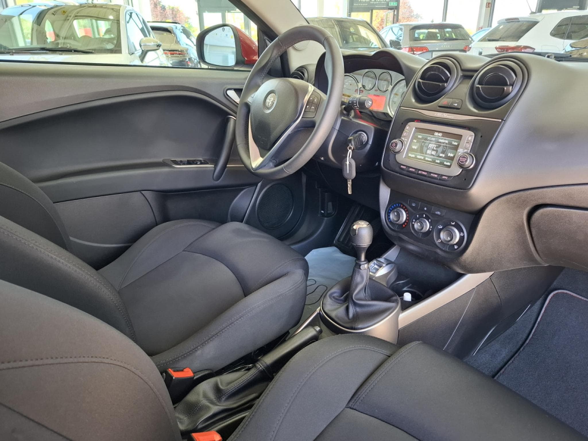 Alfa-Romeo Mito 1.3 MULTIJET , ALU 16'', BLUETOOTH, CARNET D'ENTRETIEN, GARA (2018) - Photo 8