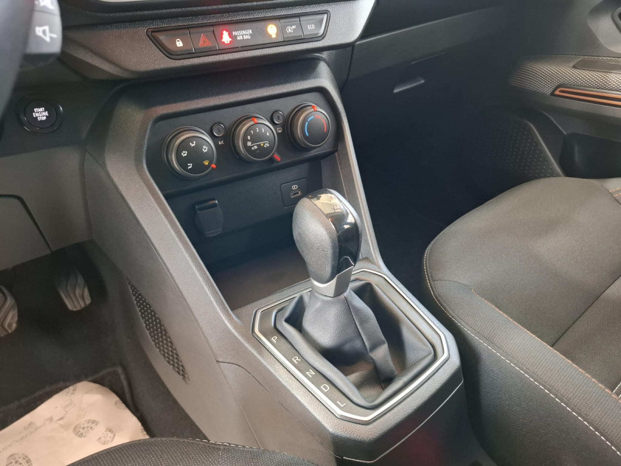 Dacia Sandero 1.0 TCe 90 Stepway, B.Auto., 1 HAND, CAMERA, NAVI, PDC, REGU (2023) - Photo 10