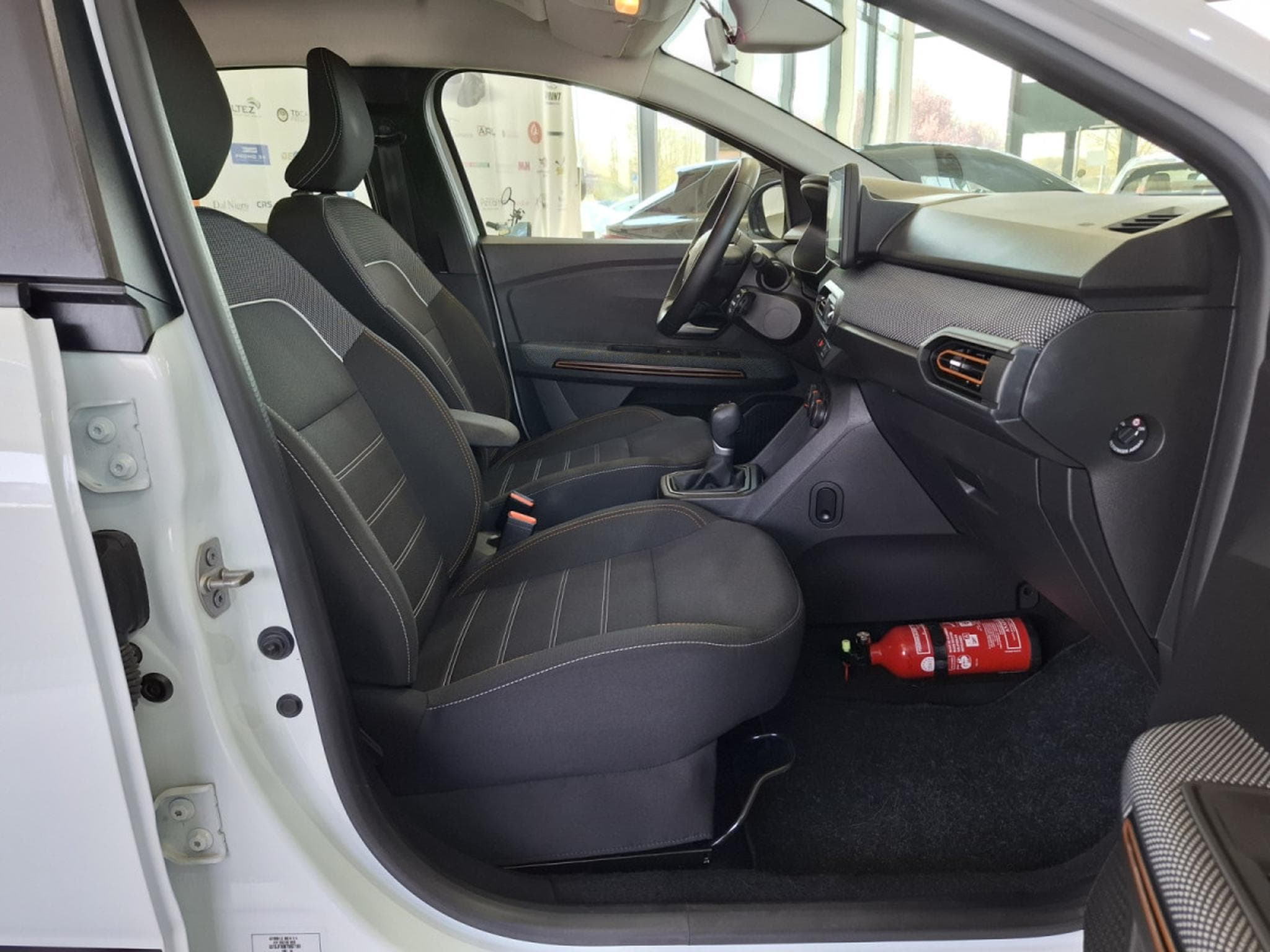 Dacia Sandero 1.0 TCe 90 Stepway, B.Auto., 1 HAND, CAMERA, NAVI, PDC, REGU (2023) - Photo 11
