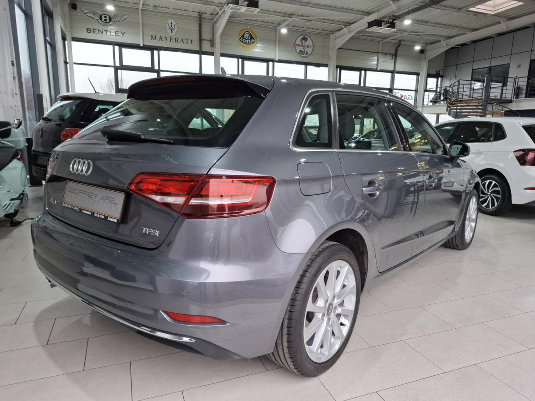Audi A3 30 TFSI 116 SPORTBACK S-TRONIC DESIGN, CUIR, NAVI, XENON, LE (2017) - Photo 2