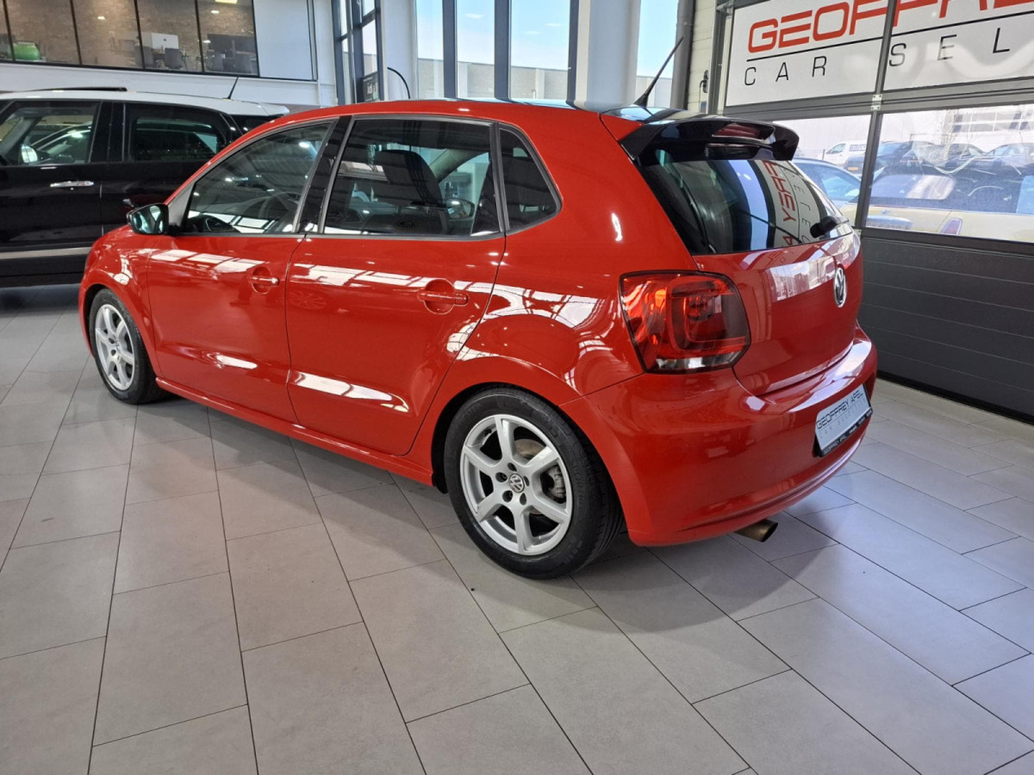 VW Polo 1.6 TDI 105 Comfortline GARANTIE 12 MOIS (2010) - Photo 3