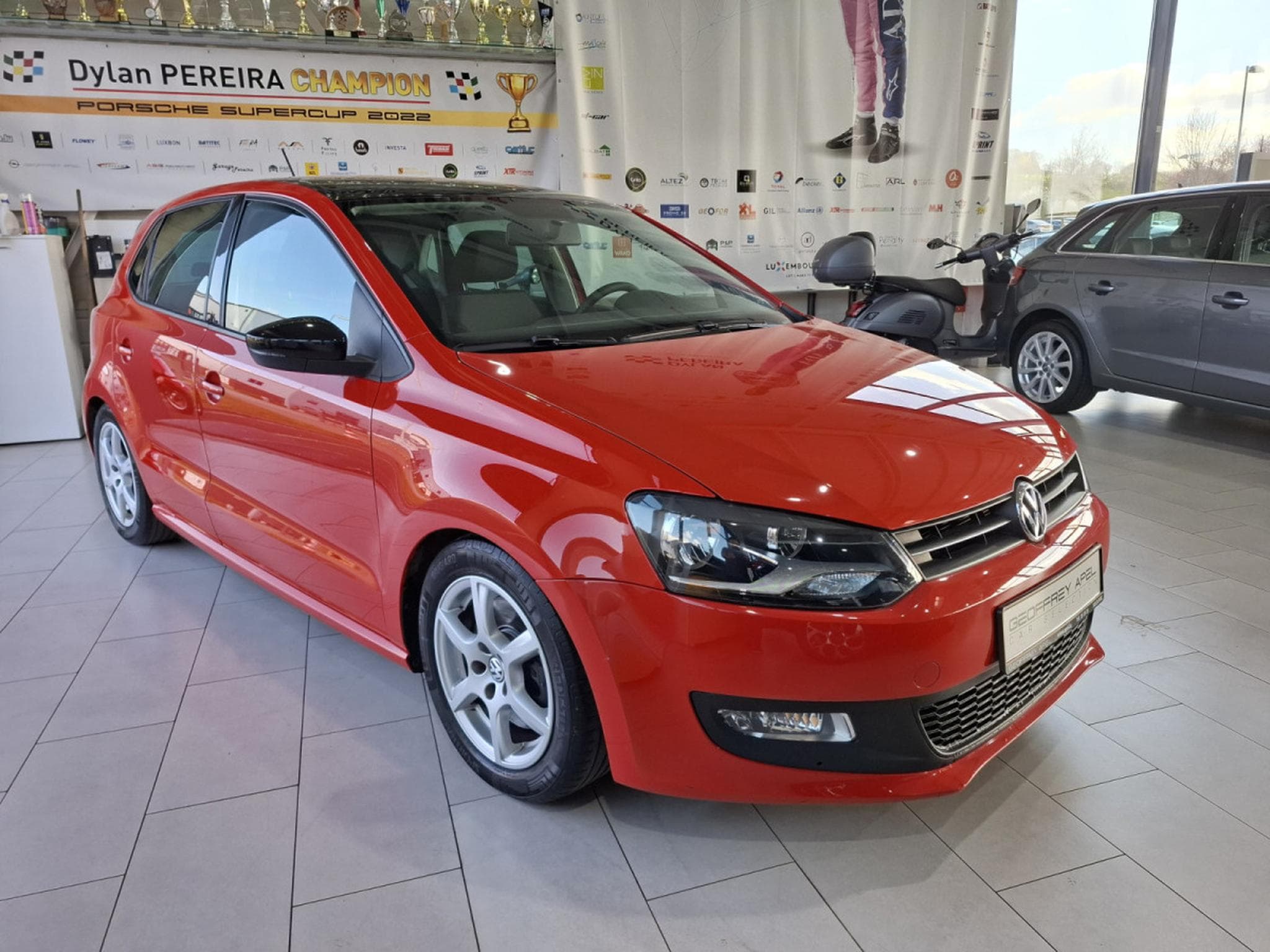 VW Polo 1.6 TDI 105 Comfortline GARANTIE 12 MOIS (2010) - Photo 4