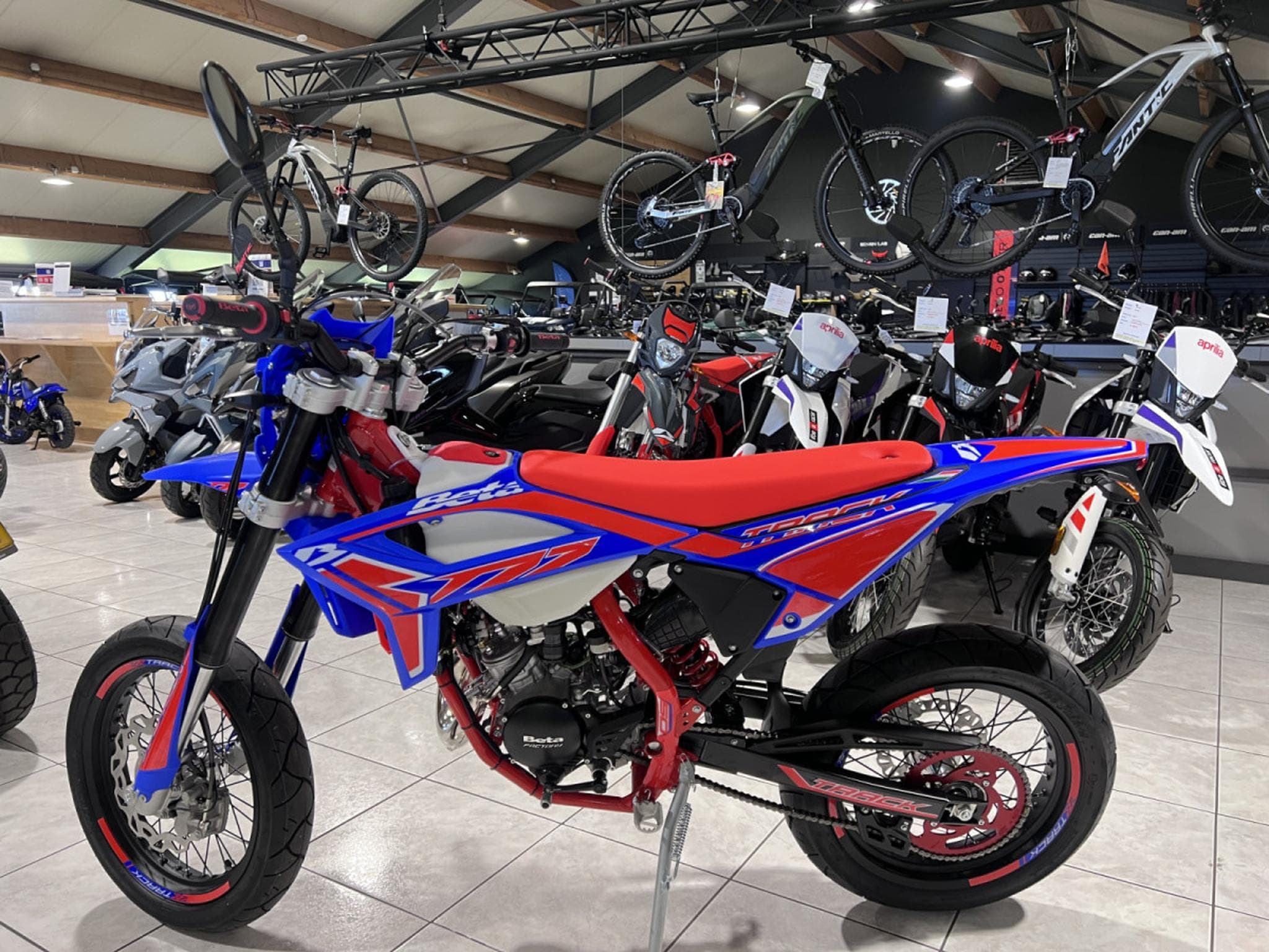 Beta RR Motard 50 TRACK (2026) - Photo 4