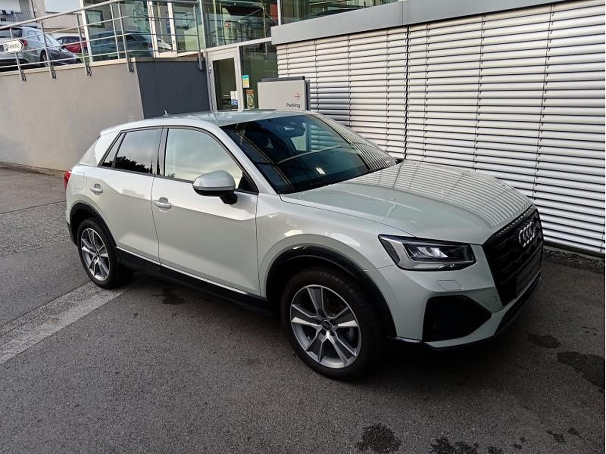 Audi Q2 Advanced 35 TFSI s-tronic (2024) - Photo 5