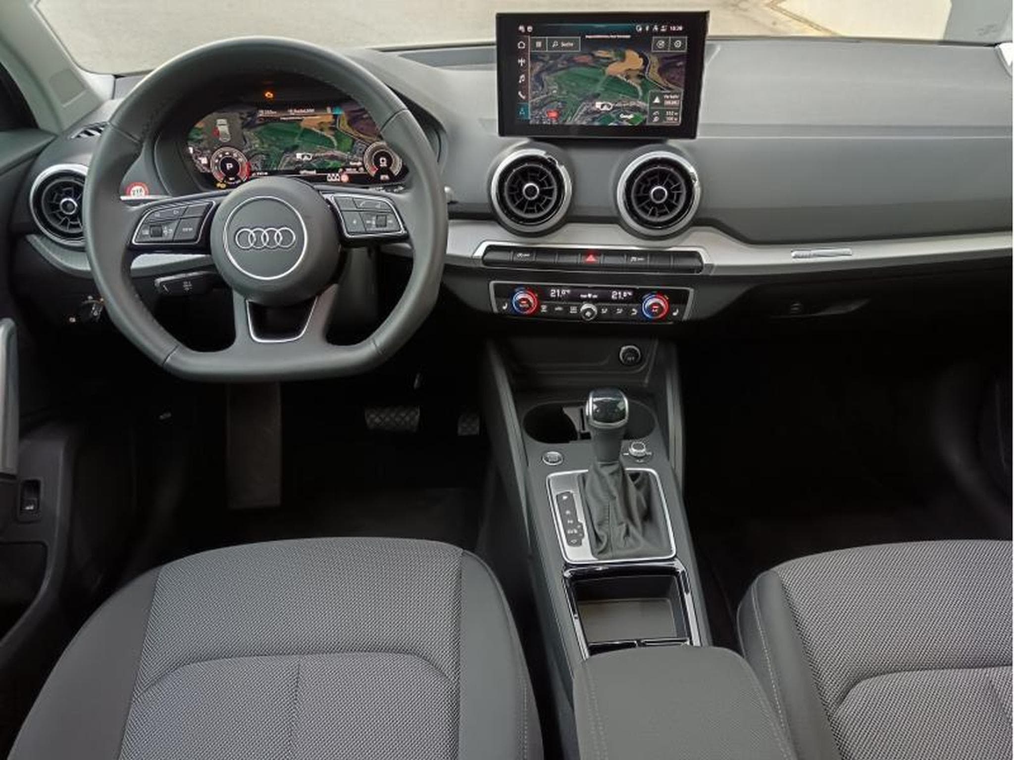 Audi Q2 Advanced 35 TFSI s-tronic (2024) - Photo 8