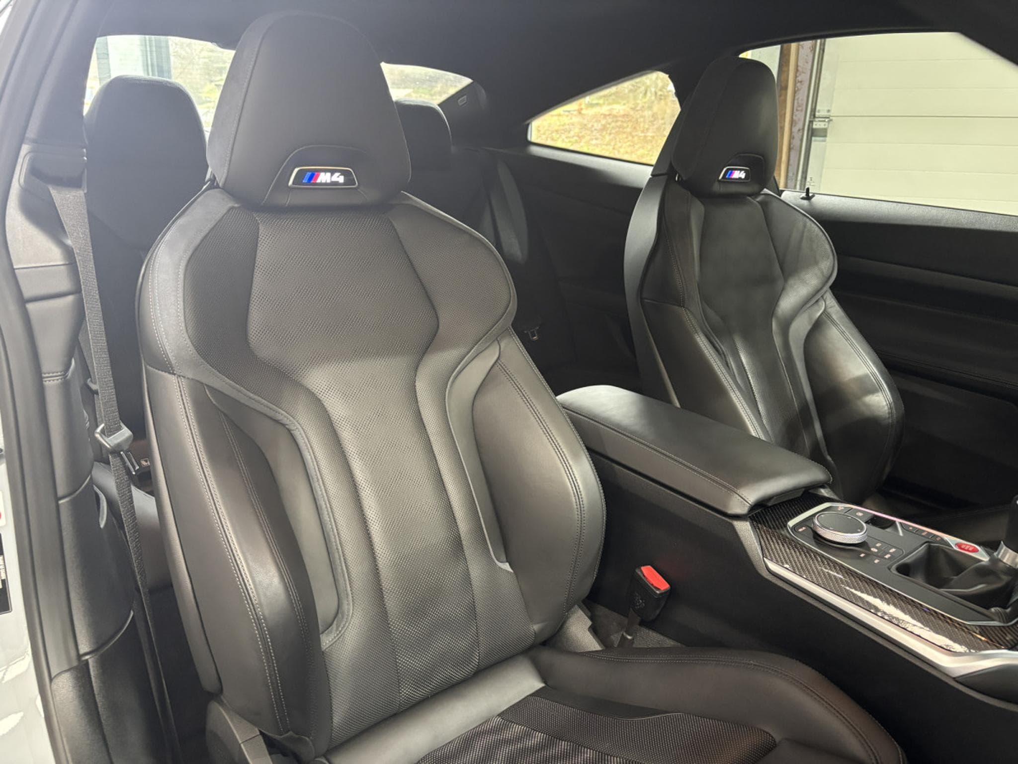 BMW M4 3.0   Toit Carbone Manuelle (2022) - Photo 13