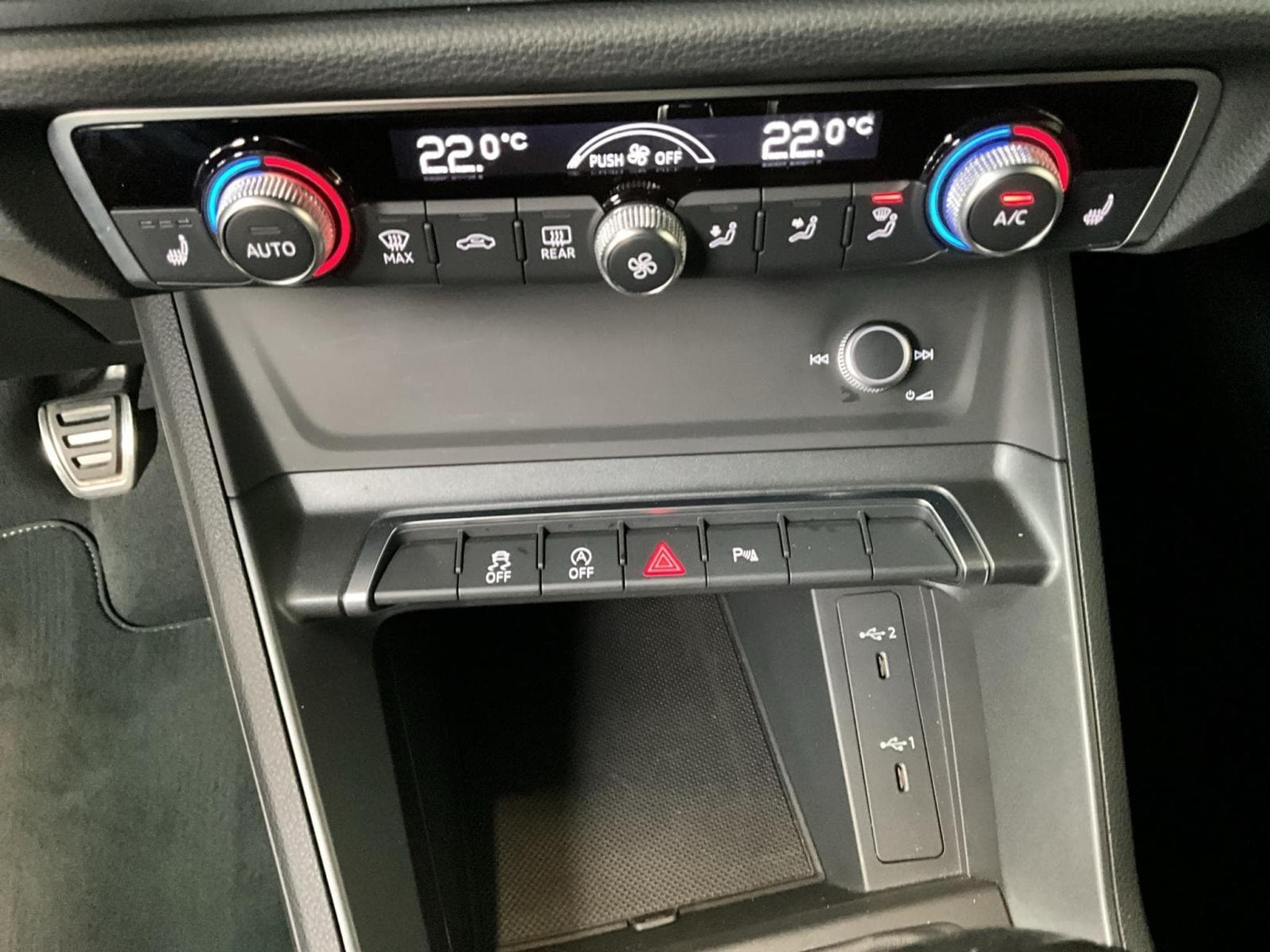 Audi Q3 Advanced+S-Line+35TFSI+LED+P.Business (2022) - Foto 17