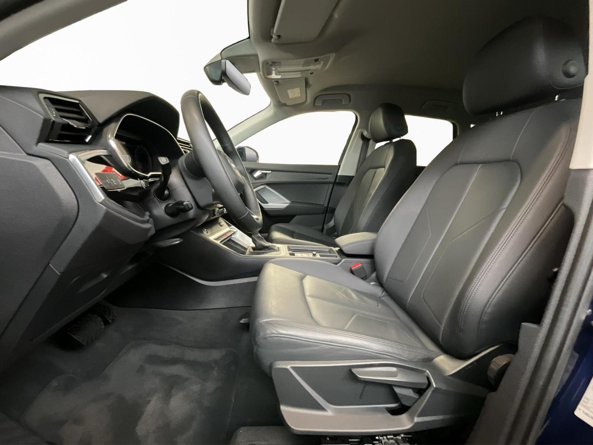 Audi Q3 35TDI+S-TRONIC+Led+Navi (2023) - Foto 11