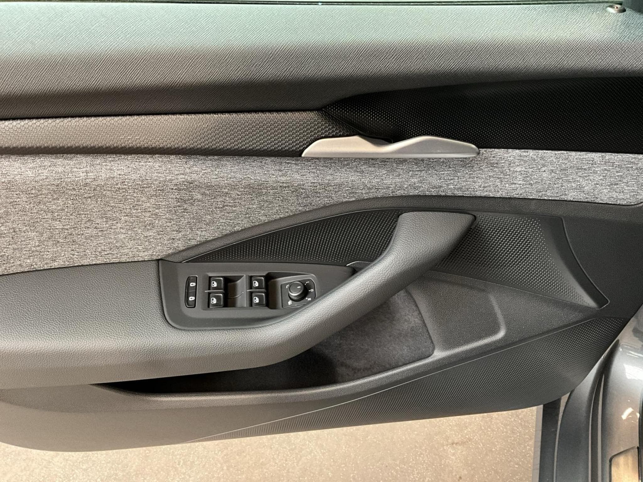 Skoda Superb Combi+Selection+DSG+Led+AHK (2025) - Photo 10