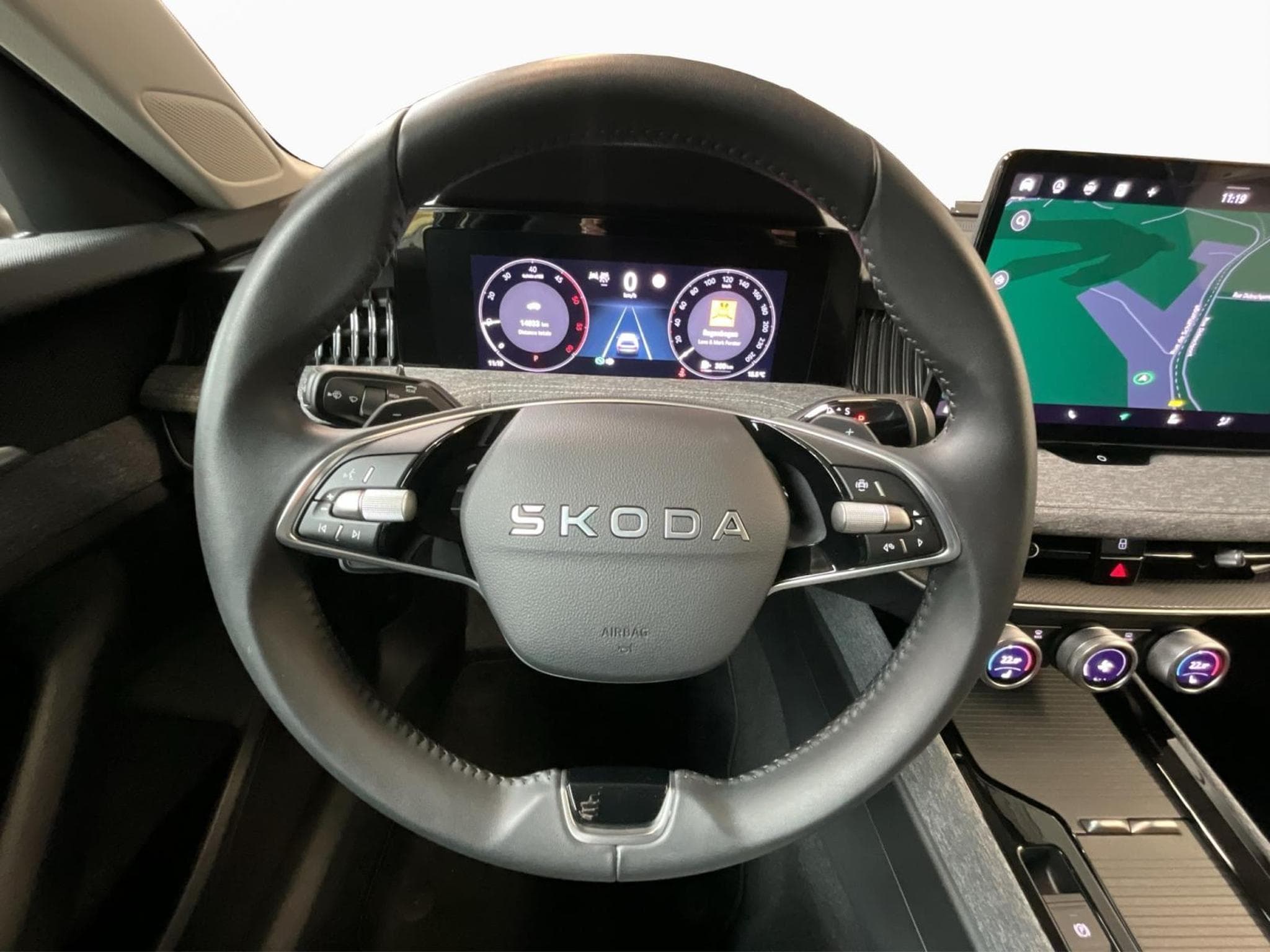 Skoda Superb Combi+Selection+DSG+Led+AHK (2025) - Photo 12
