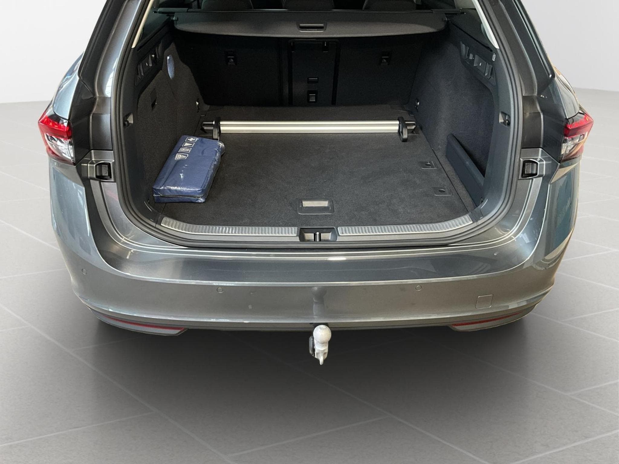 Skoda Superb Combi+Selection+DSG+Led+AHK (2025) - Photo 21