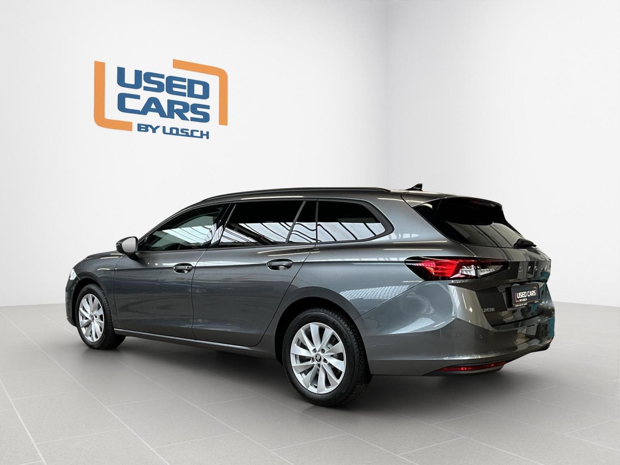 Skoda Superb Combi+Selection+DSG+Led+AHK (2025) - Photo 5