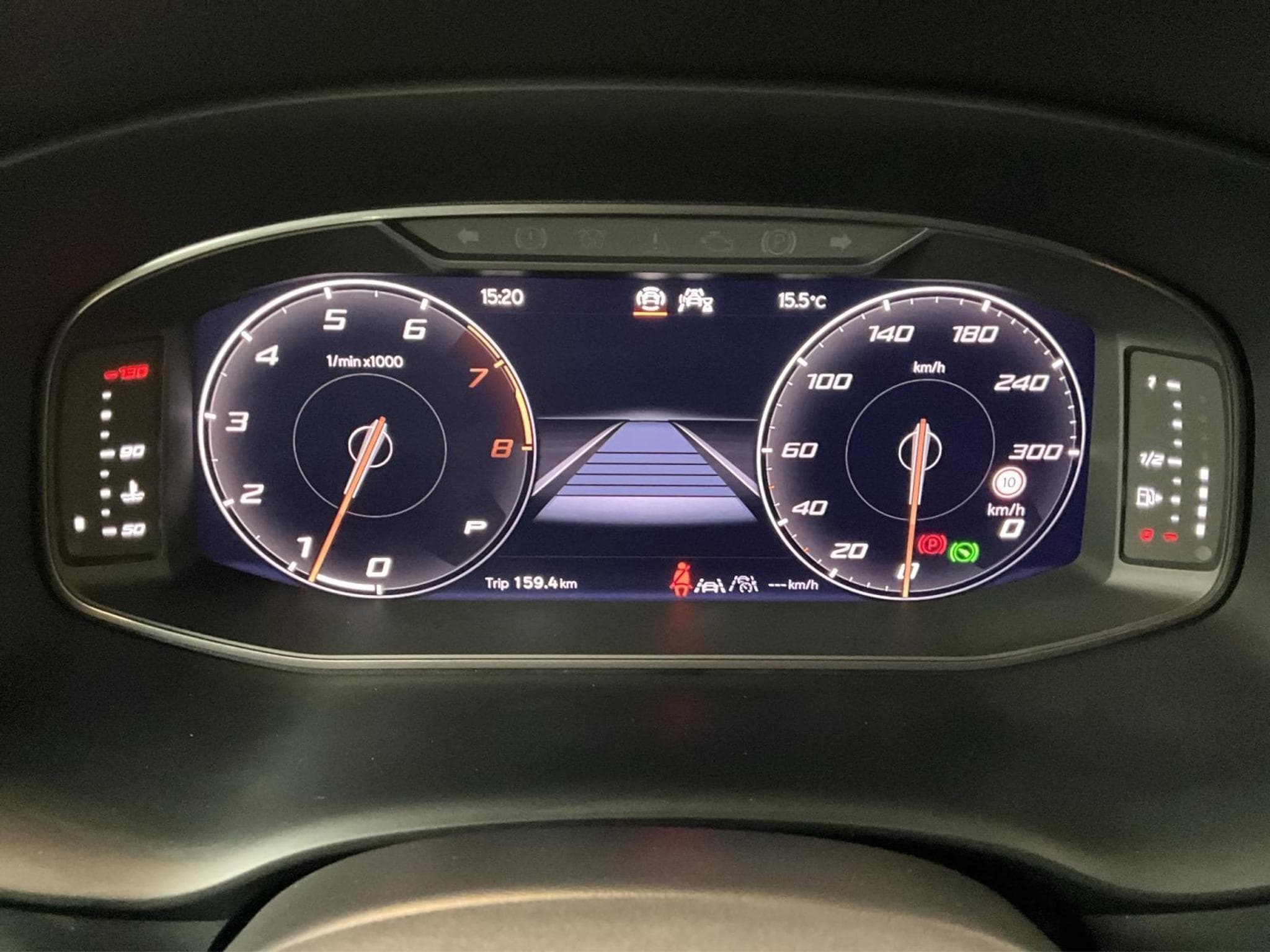 Cupra Ateca DSG+RearView+P.-Safe-Drive.XL+LED+Navi (2025) - Photo 13