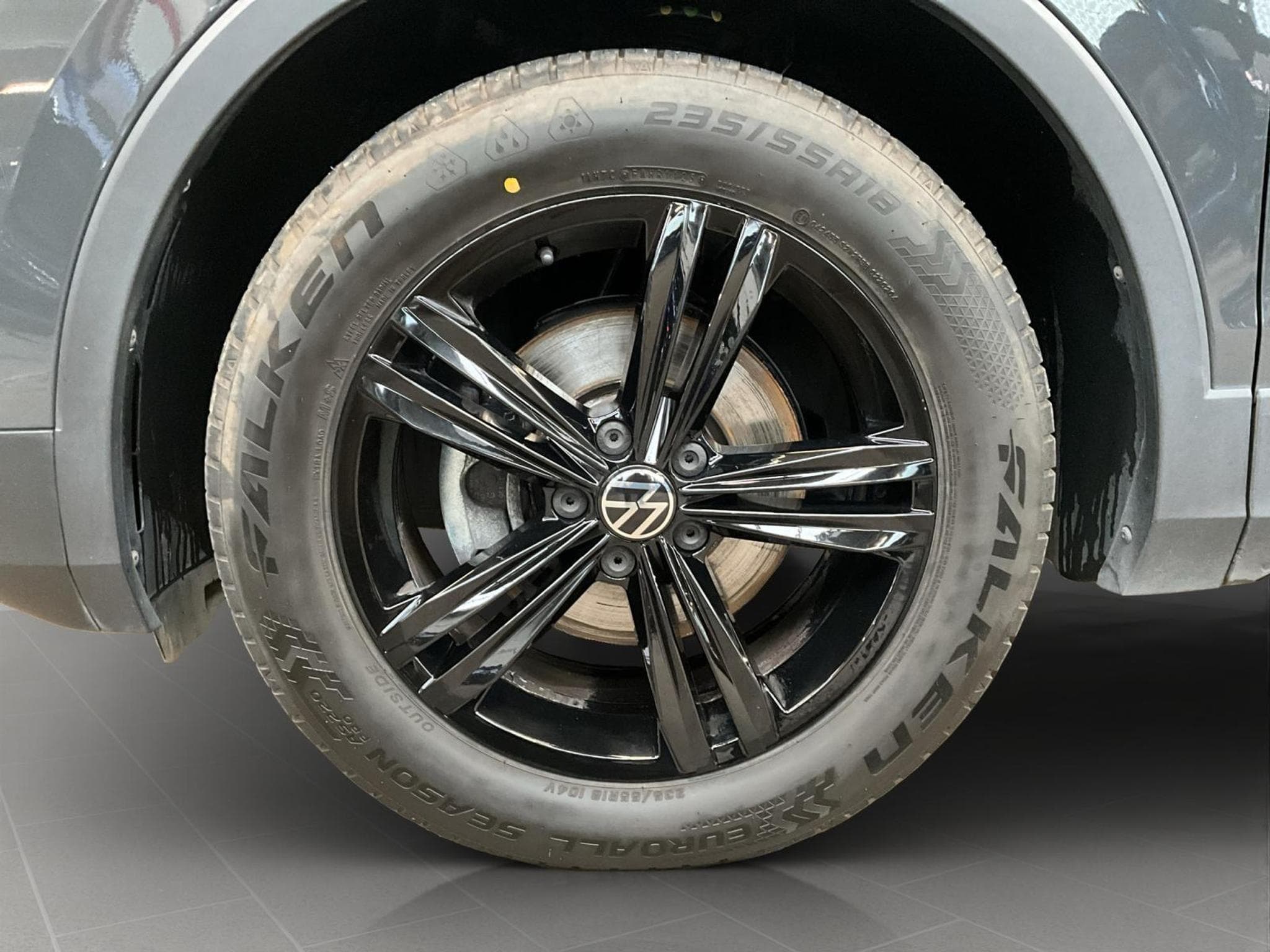 VW Tiguan Life-Urban-Sport+DSG+Led+Head+Sound (2024) - Photo 8