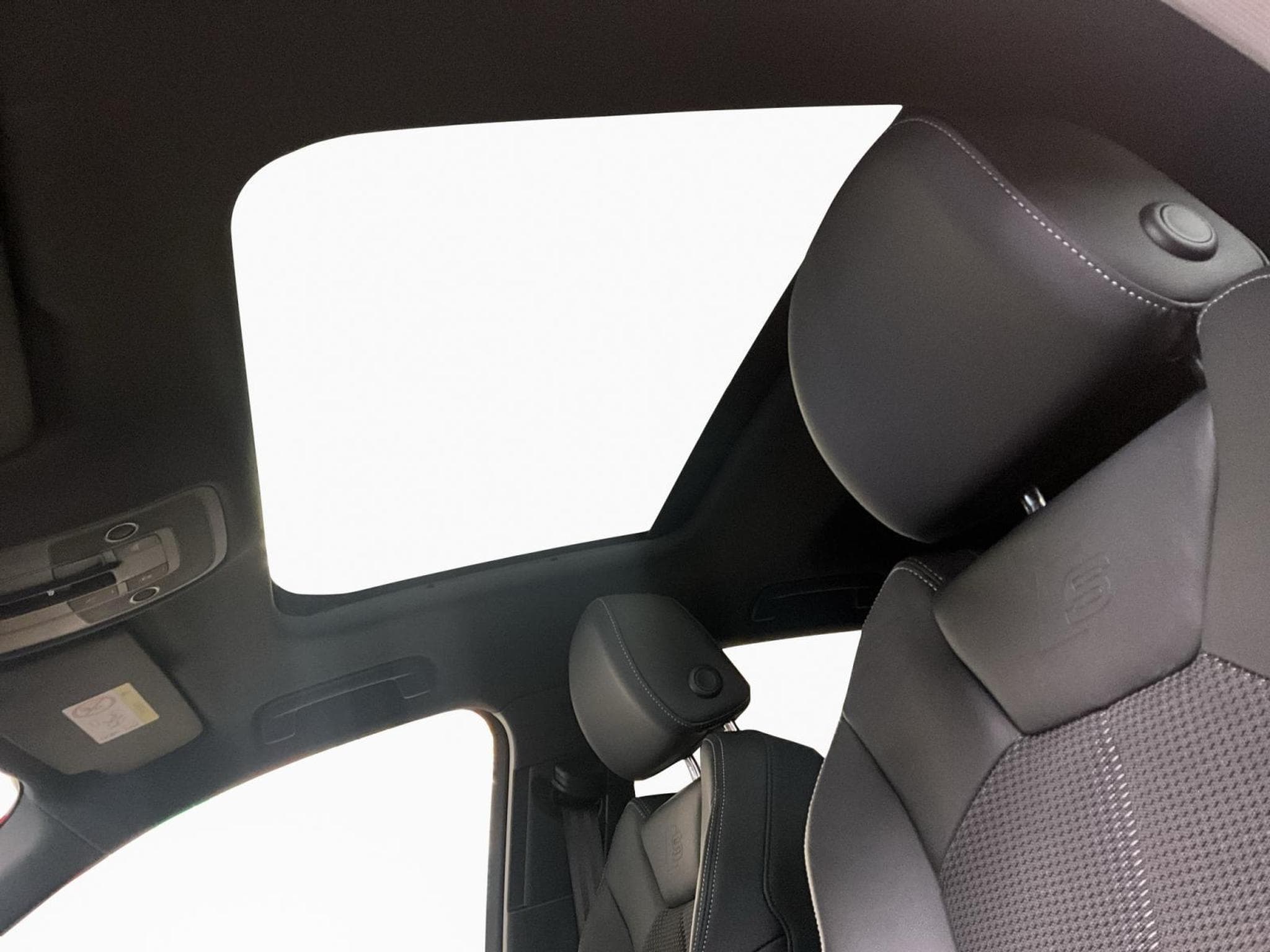 Audi Q3 SB+S-Line+40TDI+Quattro+S-Tronic+LED (2025) - Photo 15