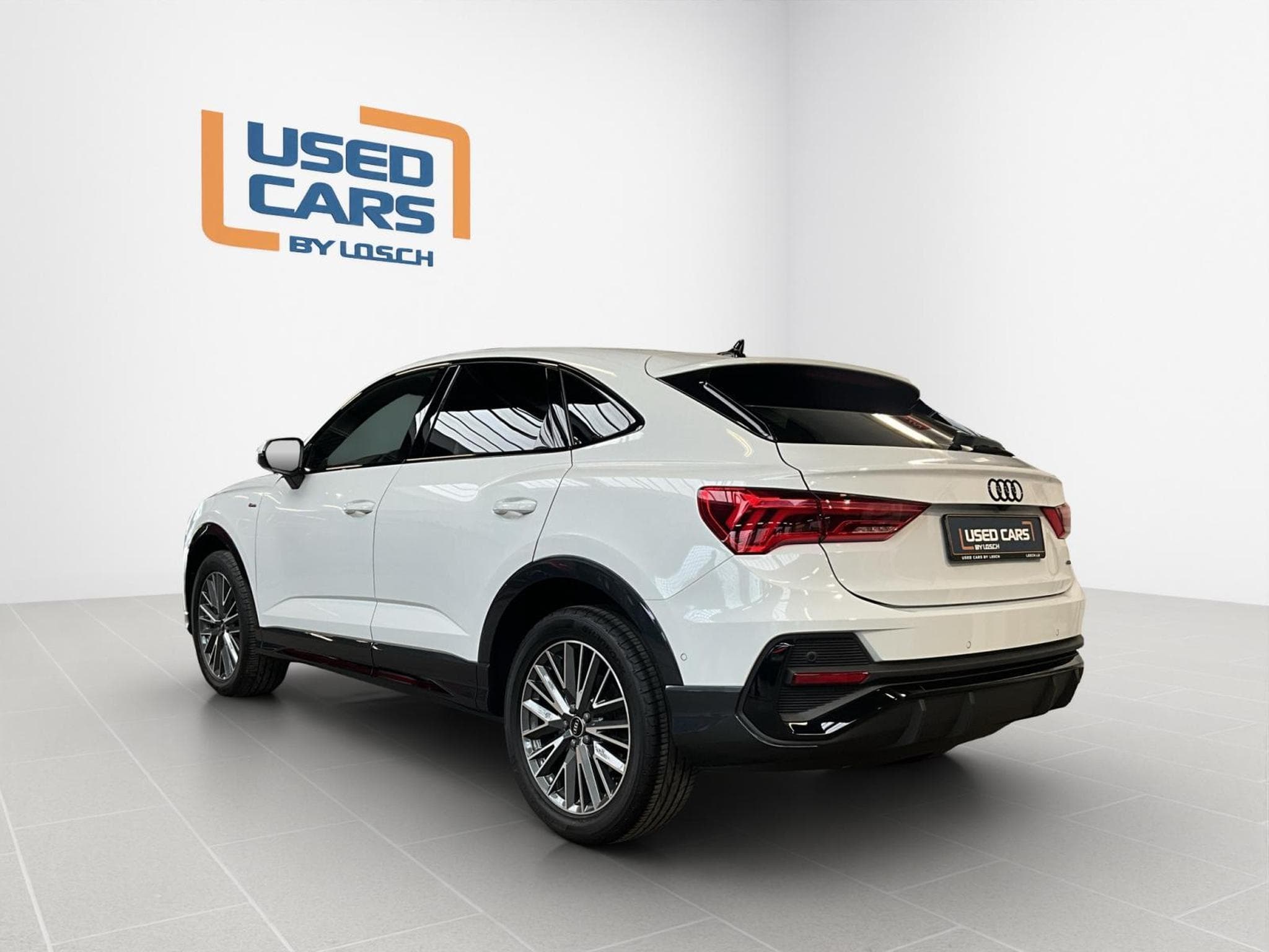 Audi Q3 SB+S-Line+40TDI+Quattro+S-Tronic+LED (2025) - Photo 6