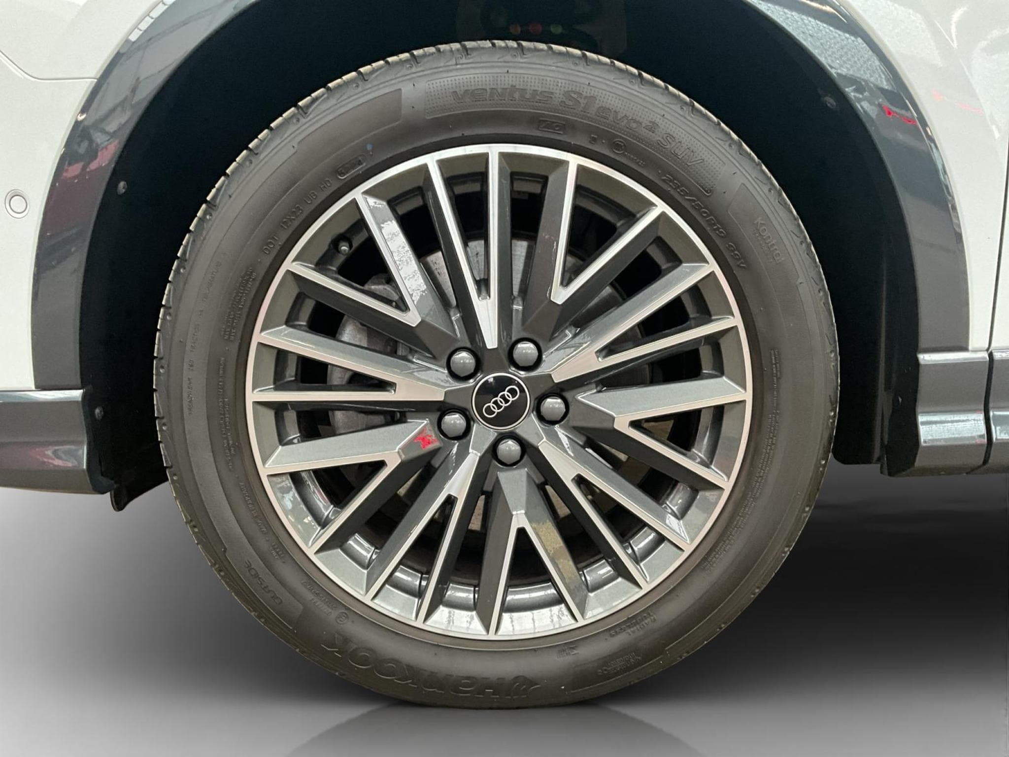 Audi Q3 SB+S-Line+40TDI+Quattro+S-Tronic+LED (2025) - Photo 8
