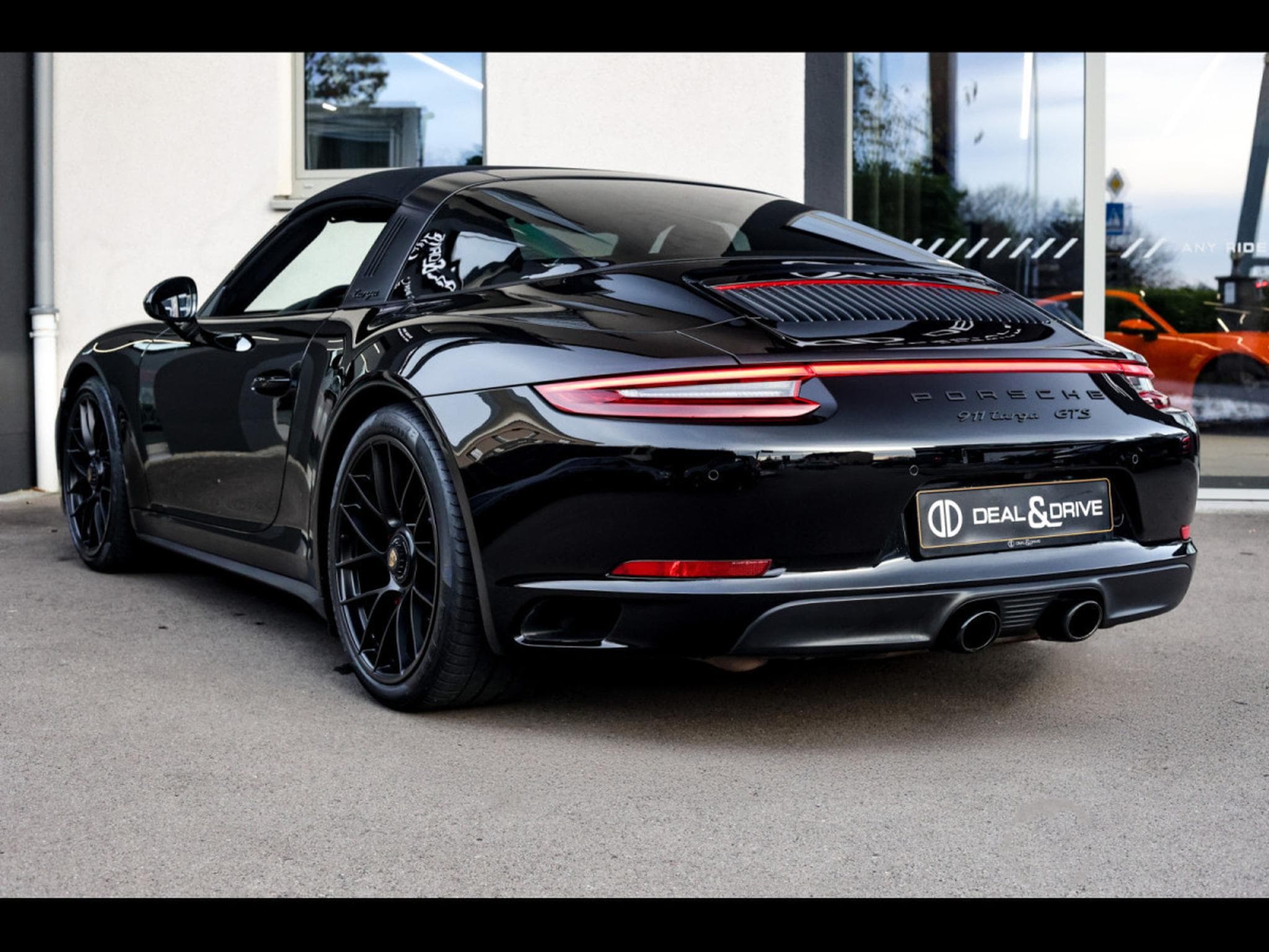 Porsche 911 .2 911 TARGA 4 GTS PDK (2017) - Foto 25