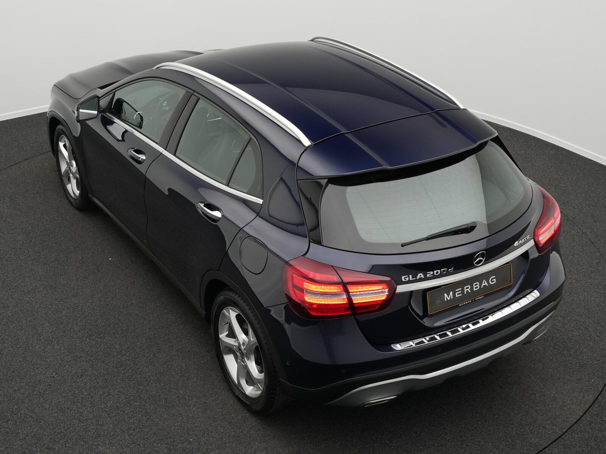 Mercedes GLA 200 d 4MATIC (2018) - Photo 11