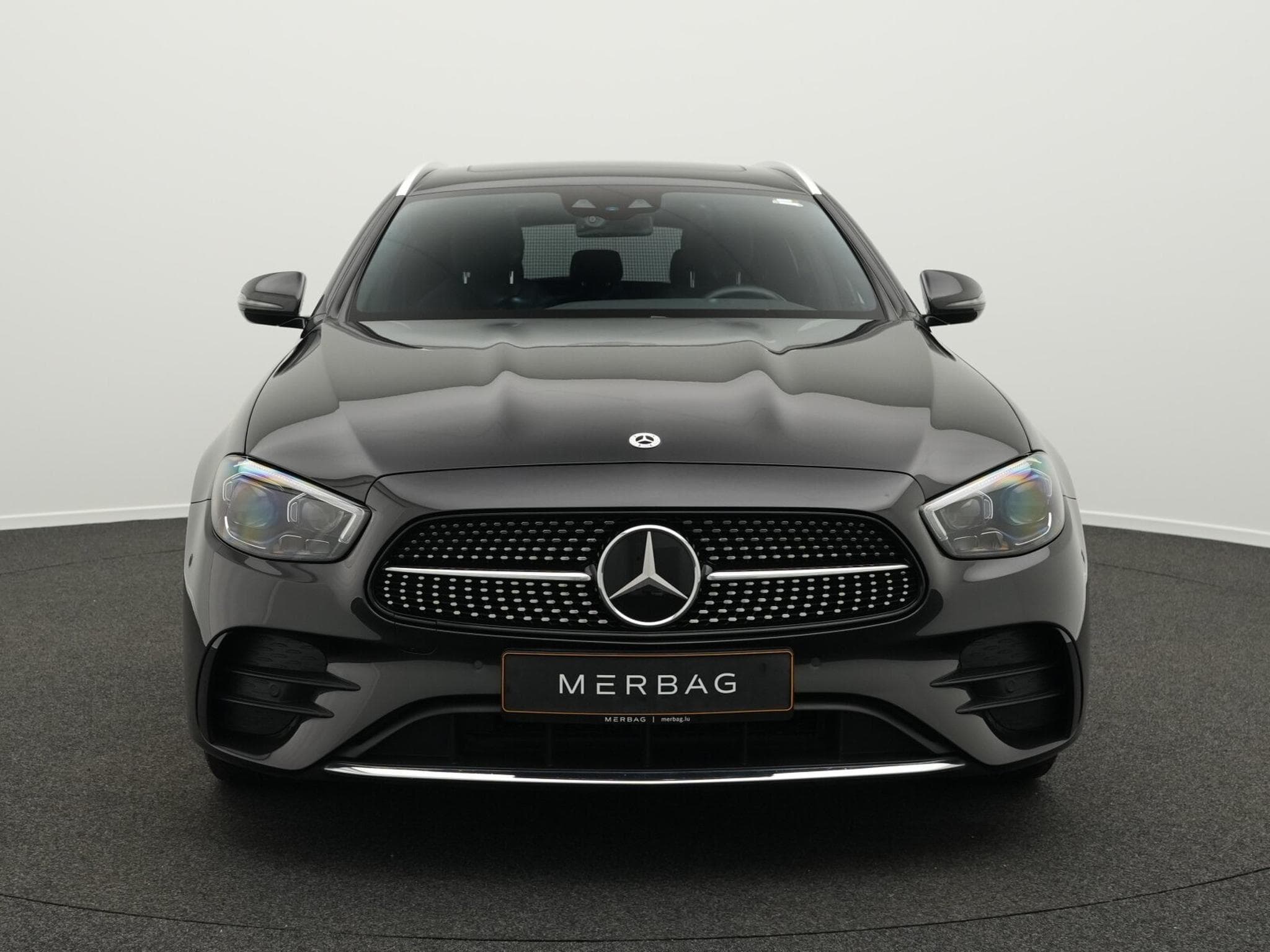 Mercedes E 200 d T AMG-Line Multi+Kamera+Distr+19" (2021) - Photo 2