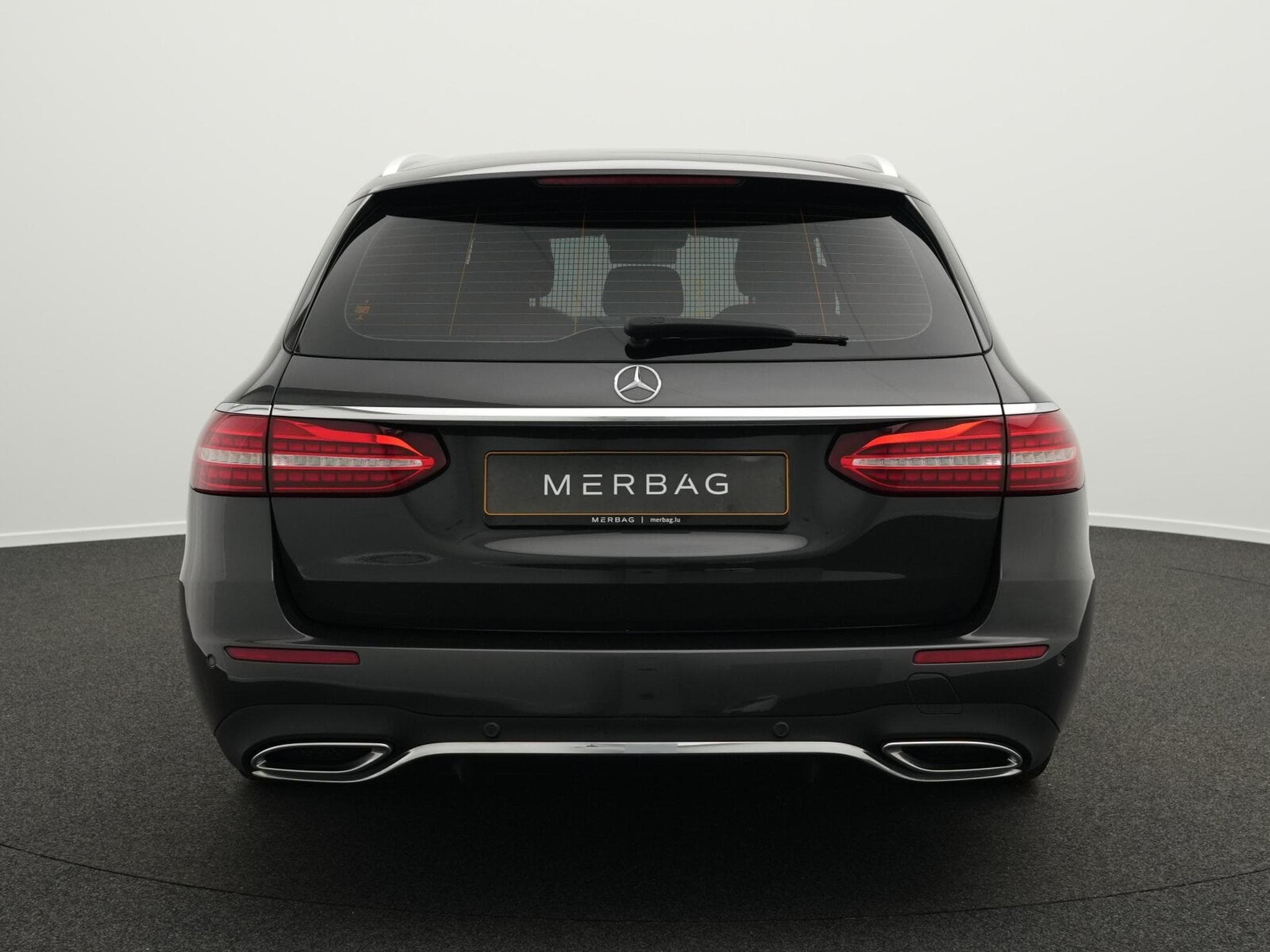 Mercedes E 200 d T AMG-Line Multi+Kamera+Distr+19" (2021) - Photo 4