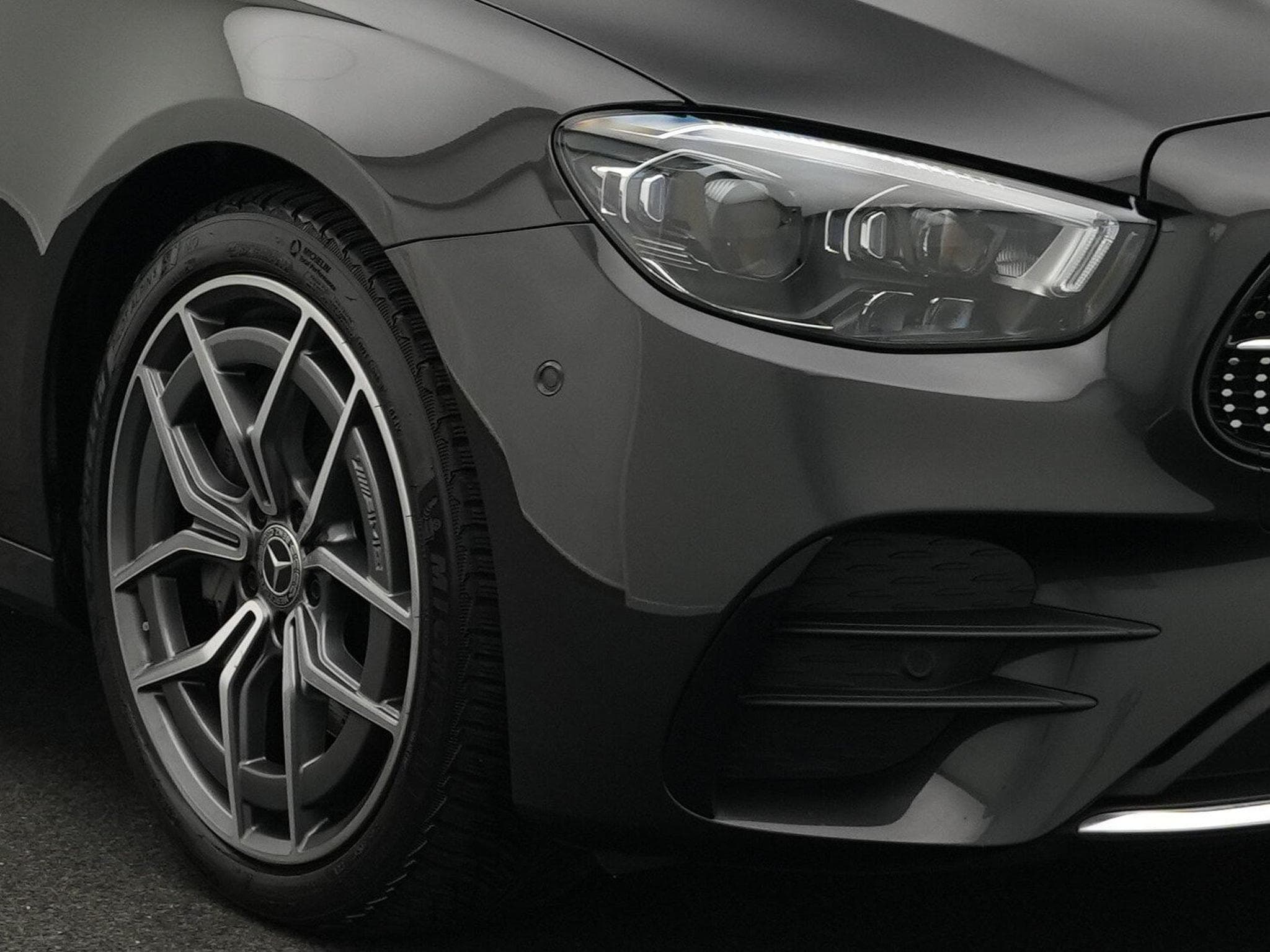 Mercedes E 200 d T AMG-Line Multi+Kamera+Distr+19" (2021) - Photo 7