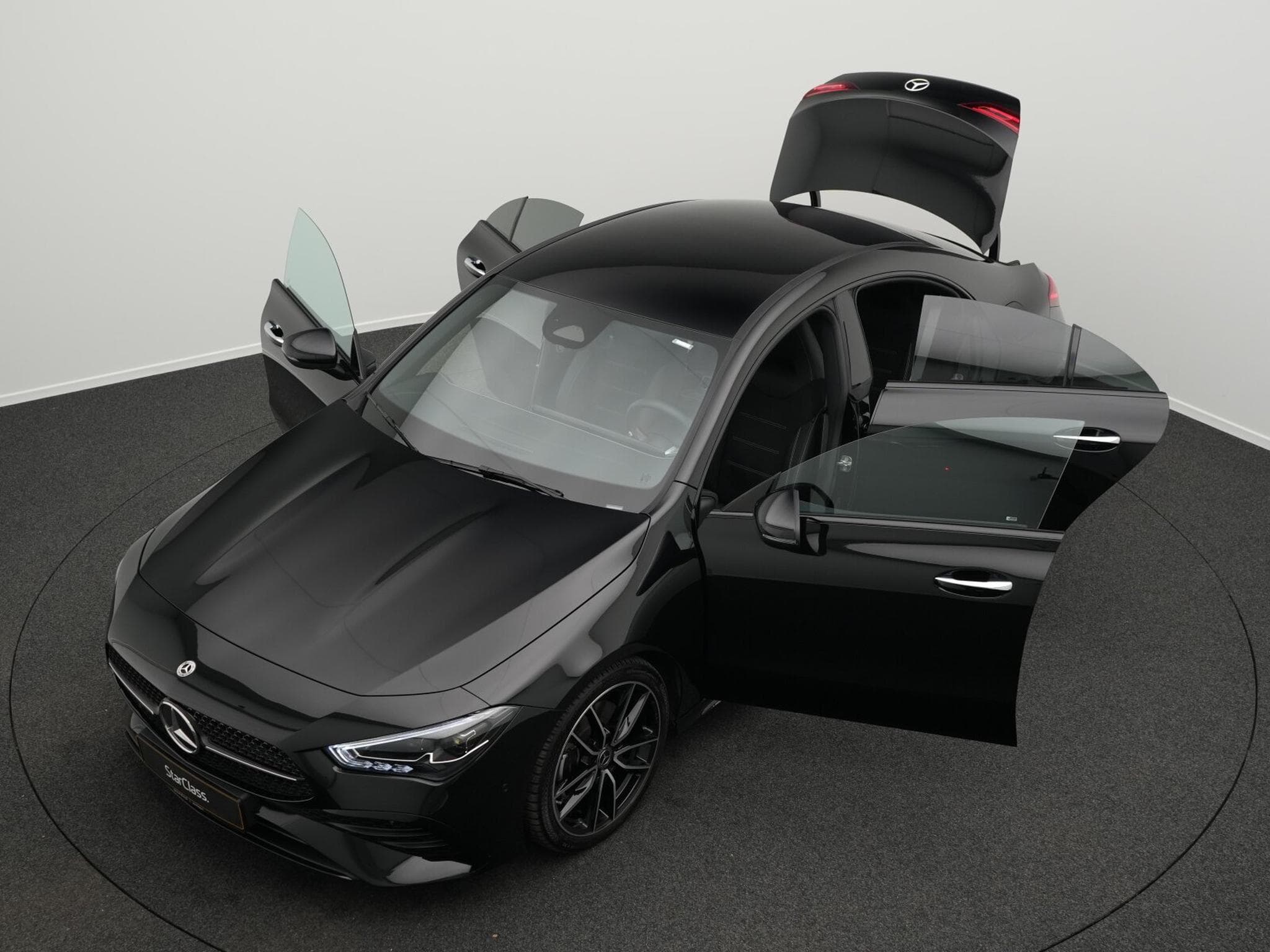 Mercedes CLA 200 d AMG-Line Cpe Multi+Kamera+Night+19" (2025) - Photo 12
