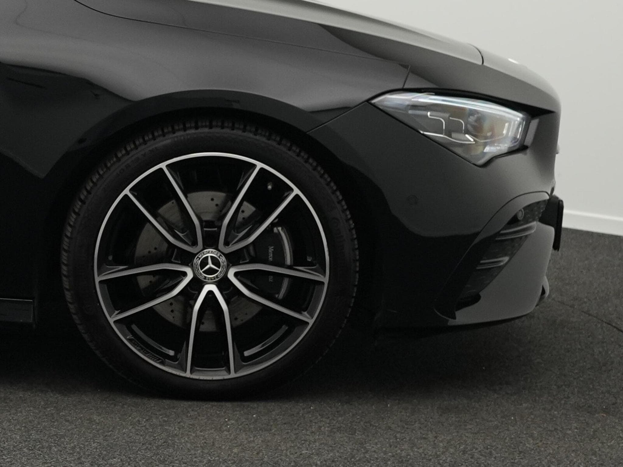 Mercedes CLA 200 d AMG-Line Cpe Multi+Kamera+Night+19" (2025) - Photo 6