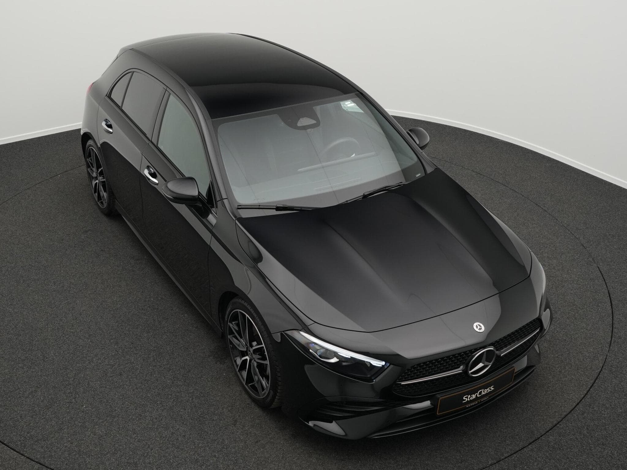 Mercedes A 200 d AMG-Line Multi+Kamera+Night+19" (2025) - Photo 10