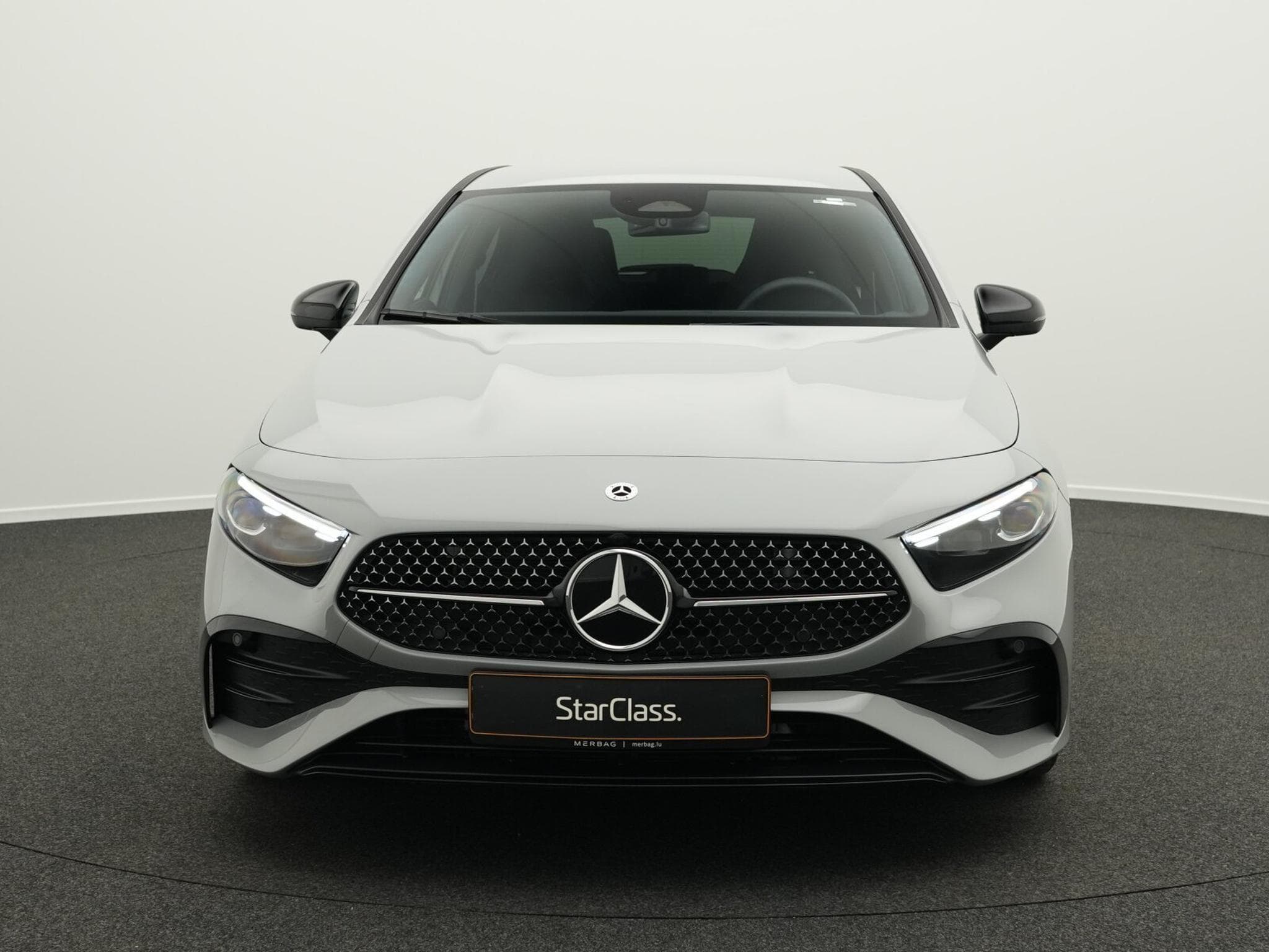 Mercedes A 200 AMG-Line Multi+Kamera+Distr+Night+19" (2025) - Photo 2