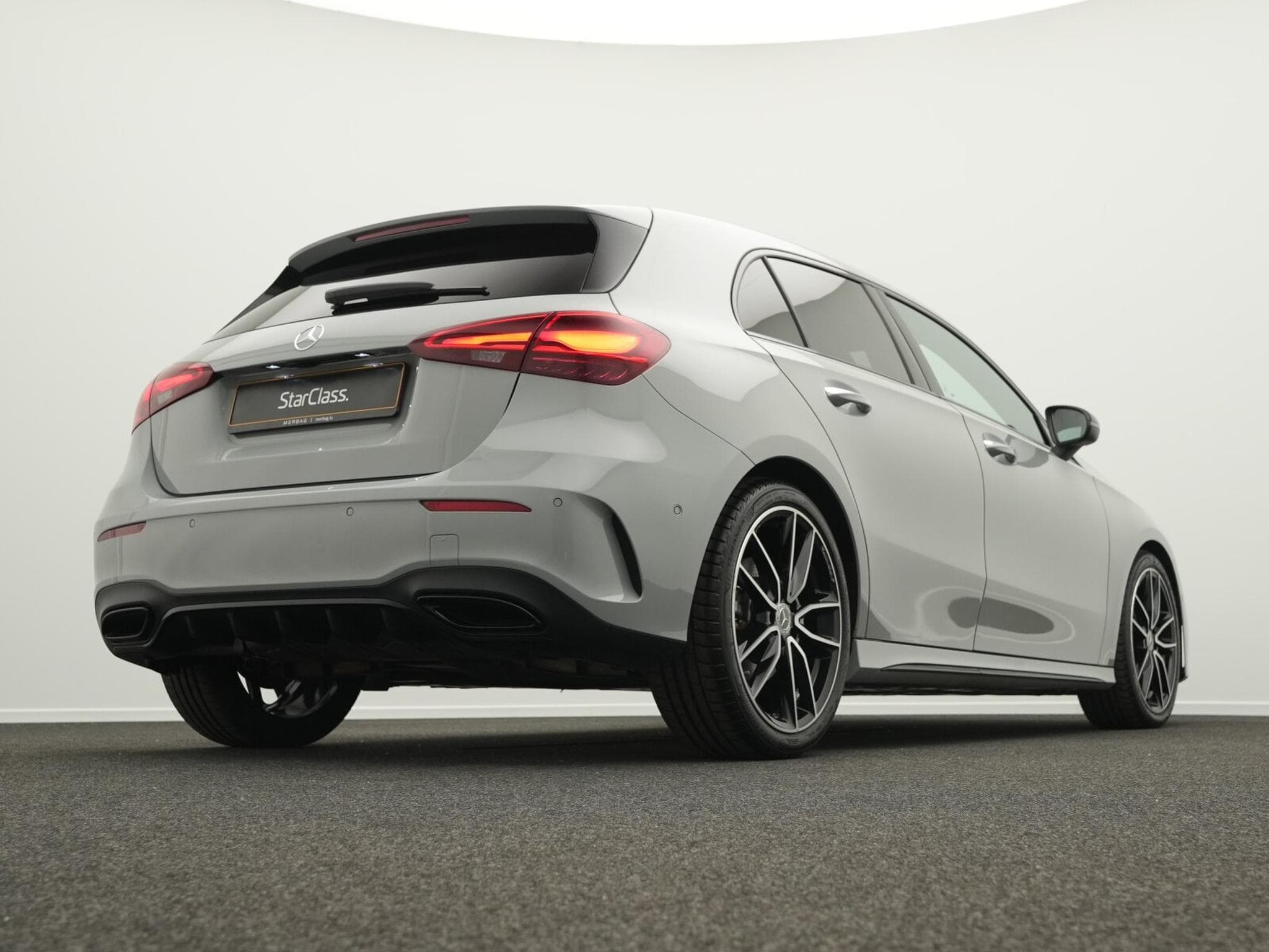 Mercedes A 200 AMG-Line Multi+Kamera+Distr+Night+19" (2025) - Photo 9