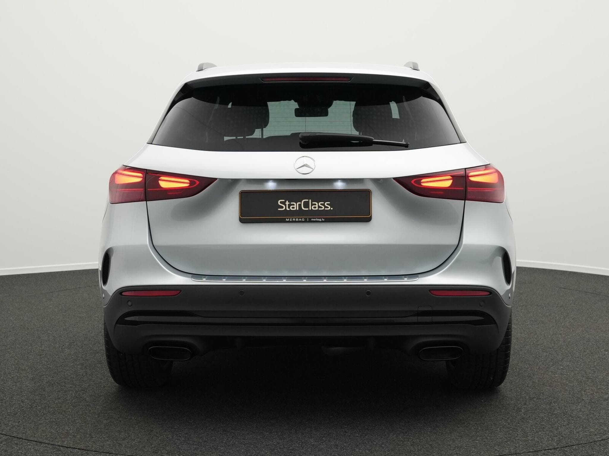 Mercedes GLA 200 d AMG-Line Multi+Kamera+AHK+Night (2025) - Photo 4